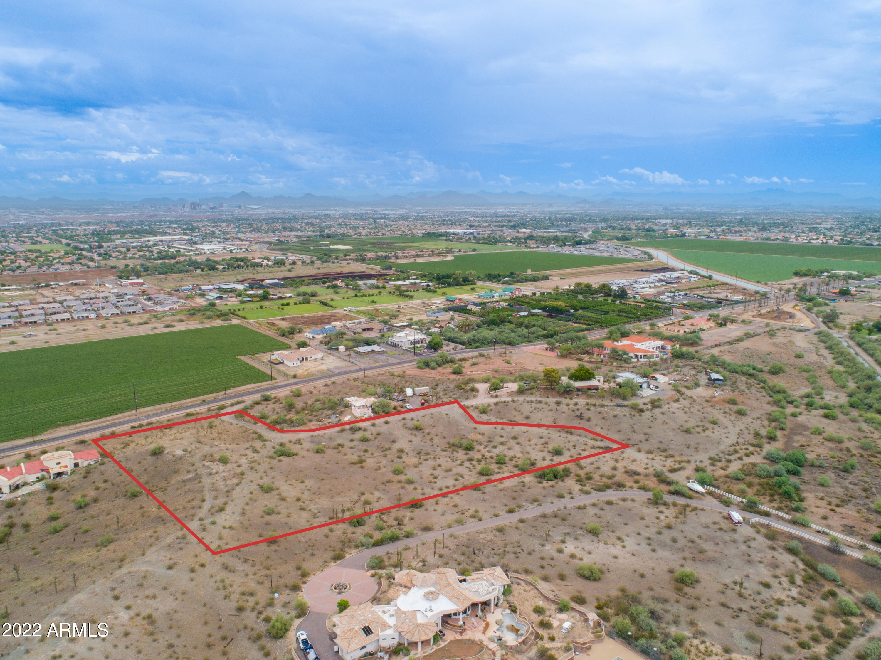 2211 W Dobbins Road A, Phoenix, AZ 85041 — Photo 1 of 33