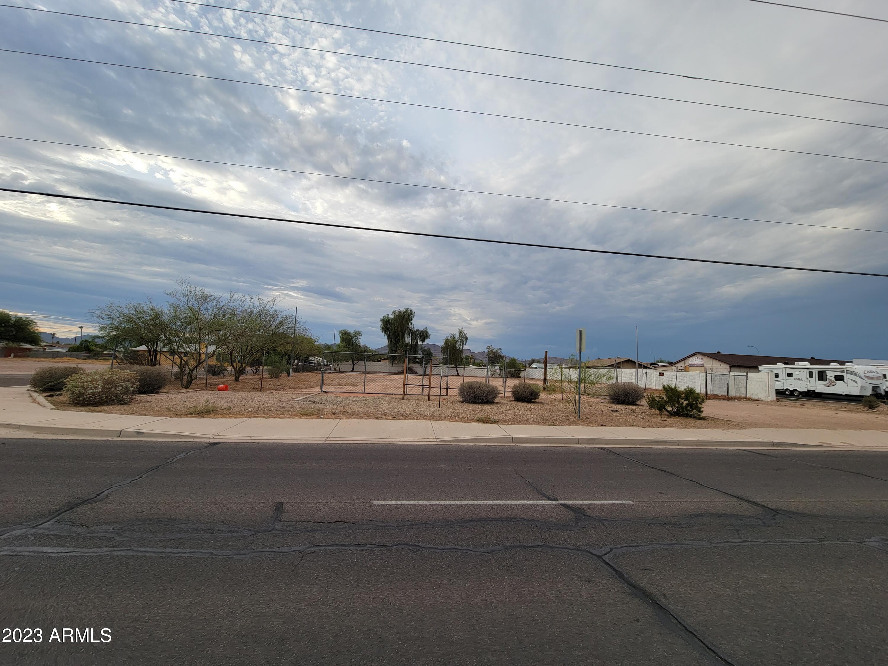 2090 W SUPERSTITION Boulevard 25, Apache Junction, AZ 85120 — Photo 1 of 6