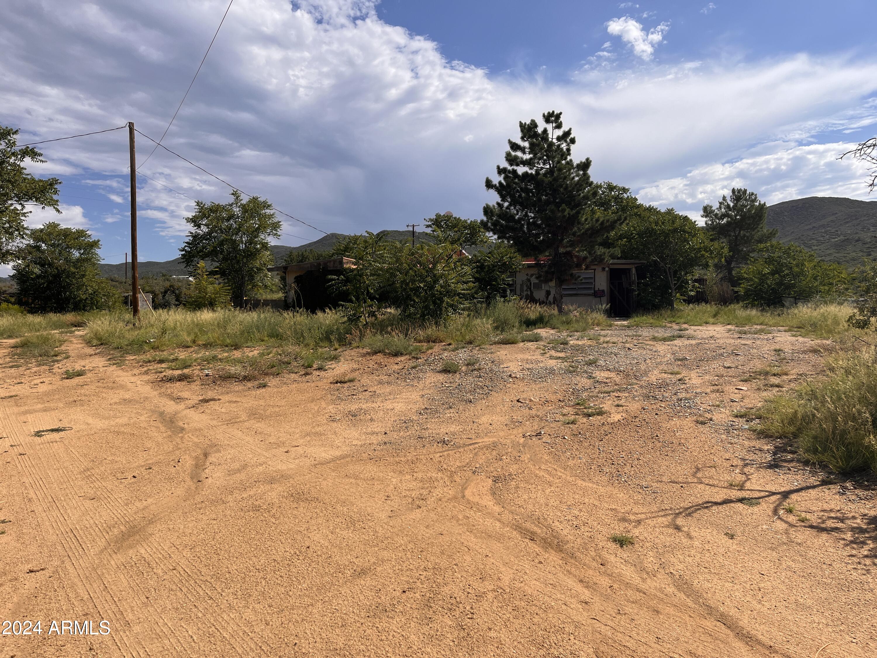 8420 S HIGHWAY 89, Kirkland, AZ 86332 — Photo 1 of 43