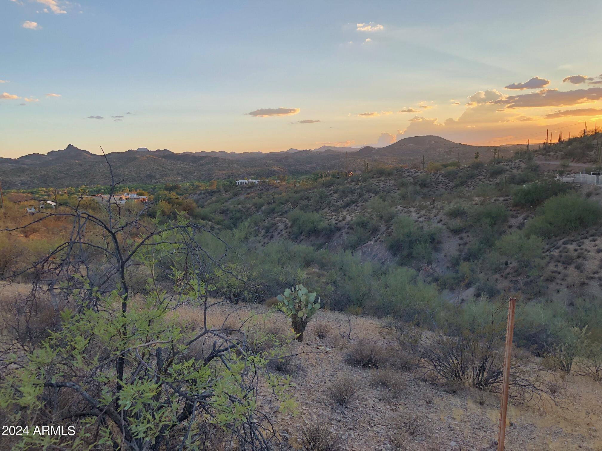 518XX N Mockingbird Trail -, Wickenburg, AZ 85390 — Photo 1 of 28