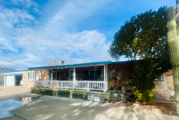 286 W Saddleback Road, Tonto Basin, AZ 85553