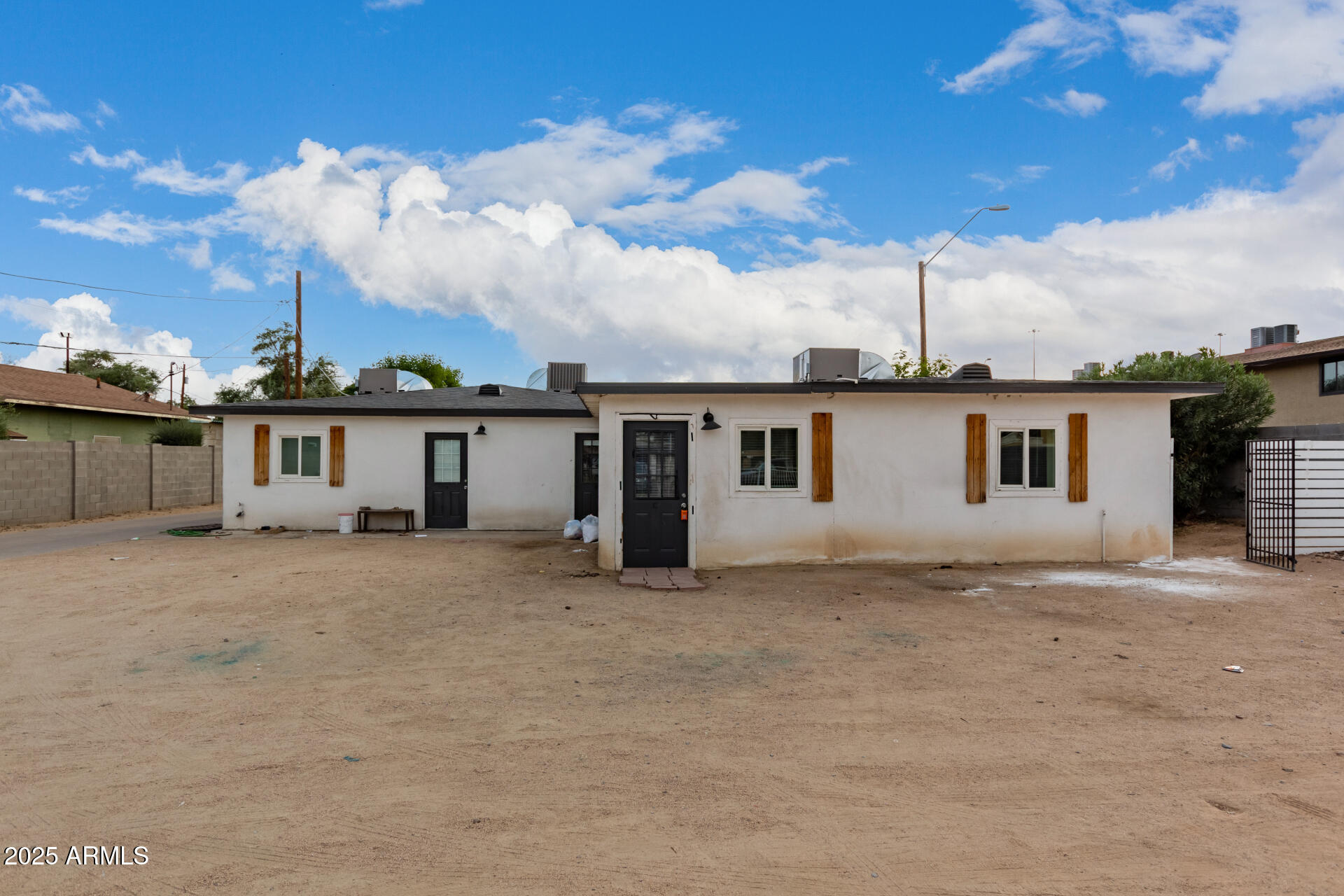 2421 W GLENROSA Avenue, Phoenix, AZ 85015 — Photo 1 of 38