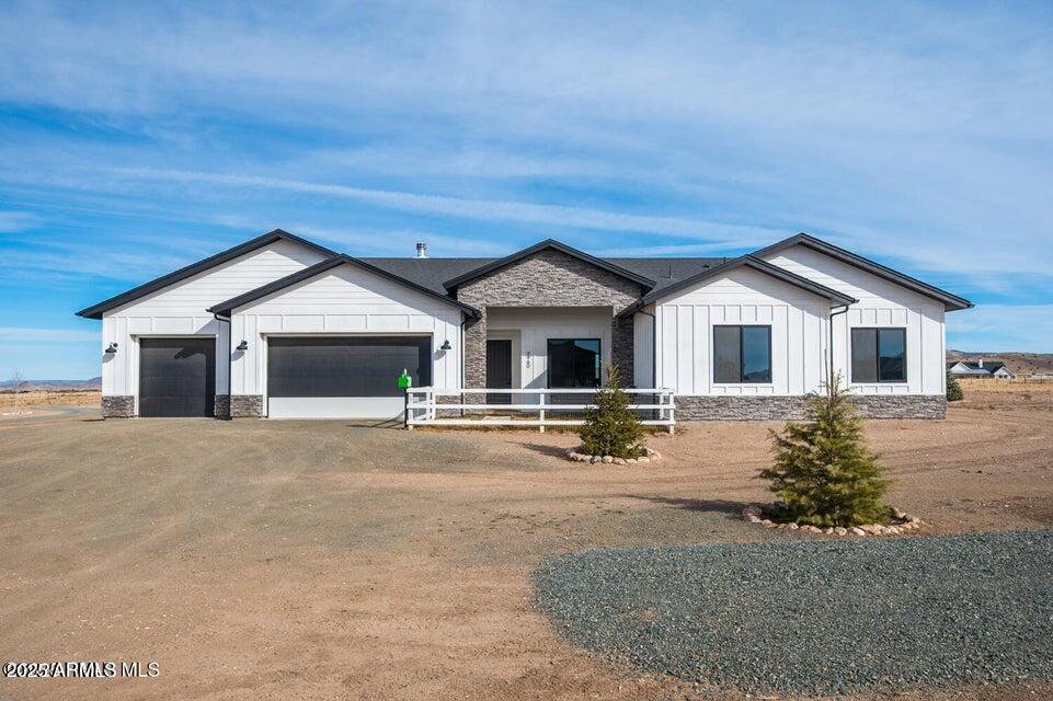 000 2 Open Sky Trail, Prescott Valley, AZ 86315 — Photo 1 of 37