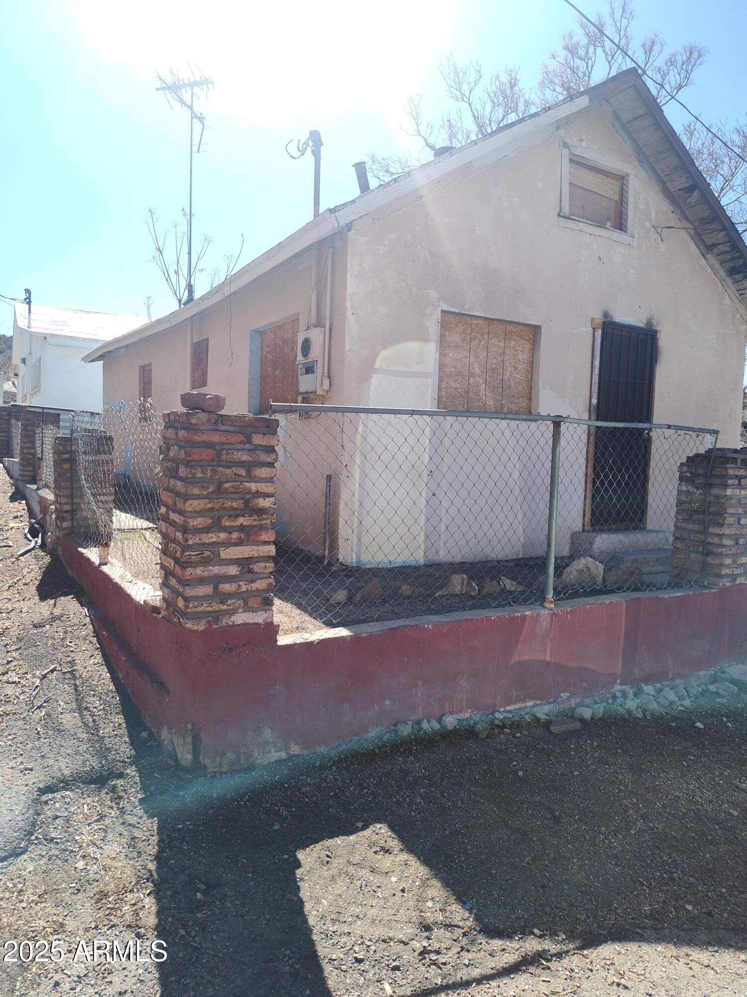 3915 E GREER Street, Miami, AZ 85539 — Photo 1 of 16