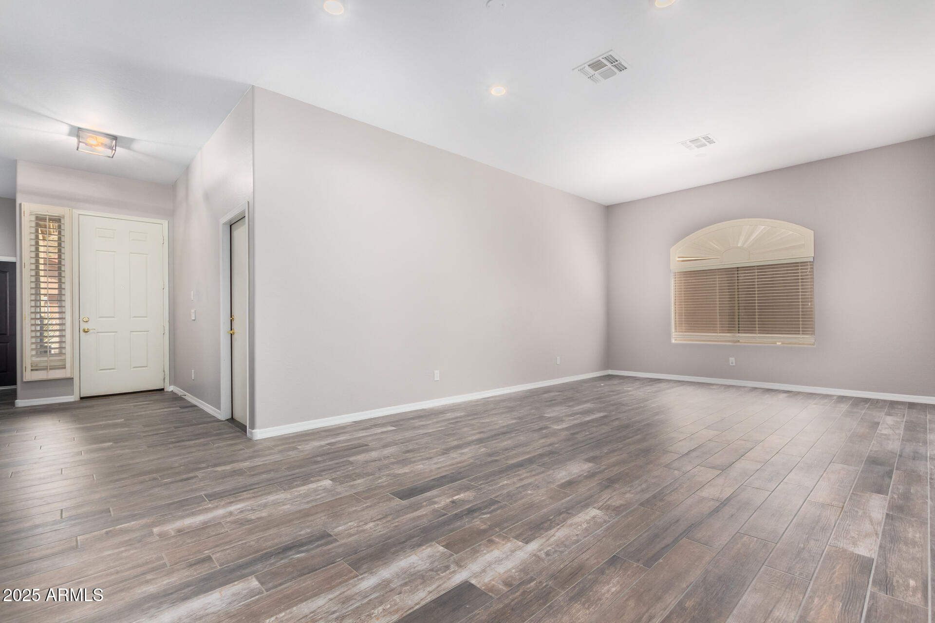 6617 W MOLLY Lane, Phoenix, AZ 85083 — Photo 1 of 27