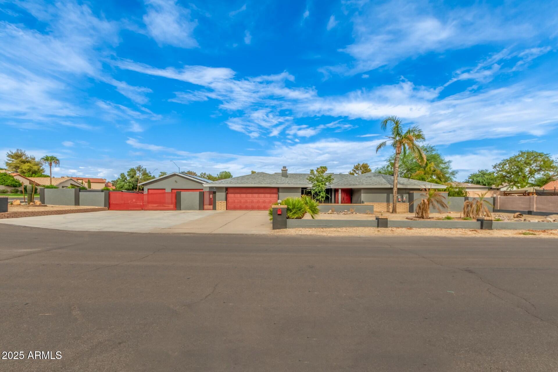18585 N 70TH Avenue, Glendale, AZ 85308 — Photo 1 of 47