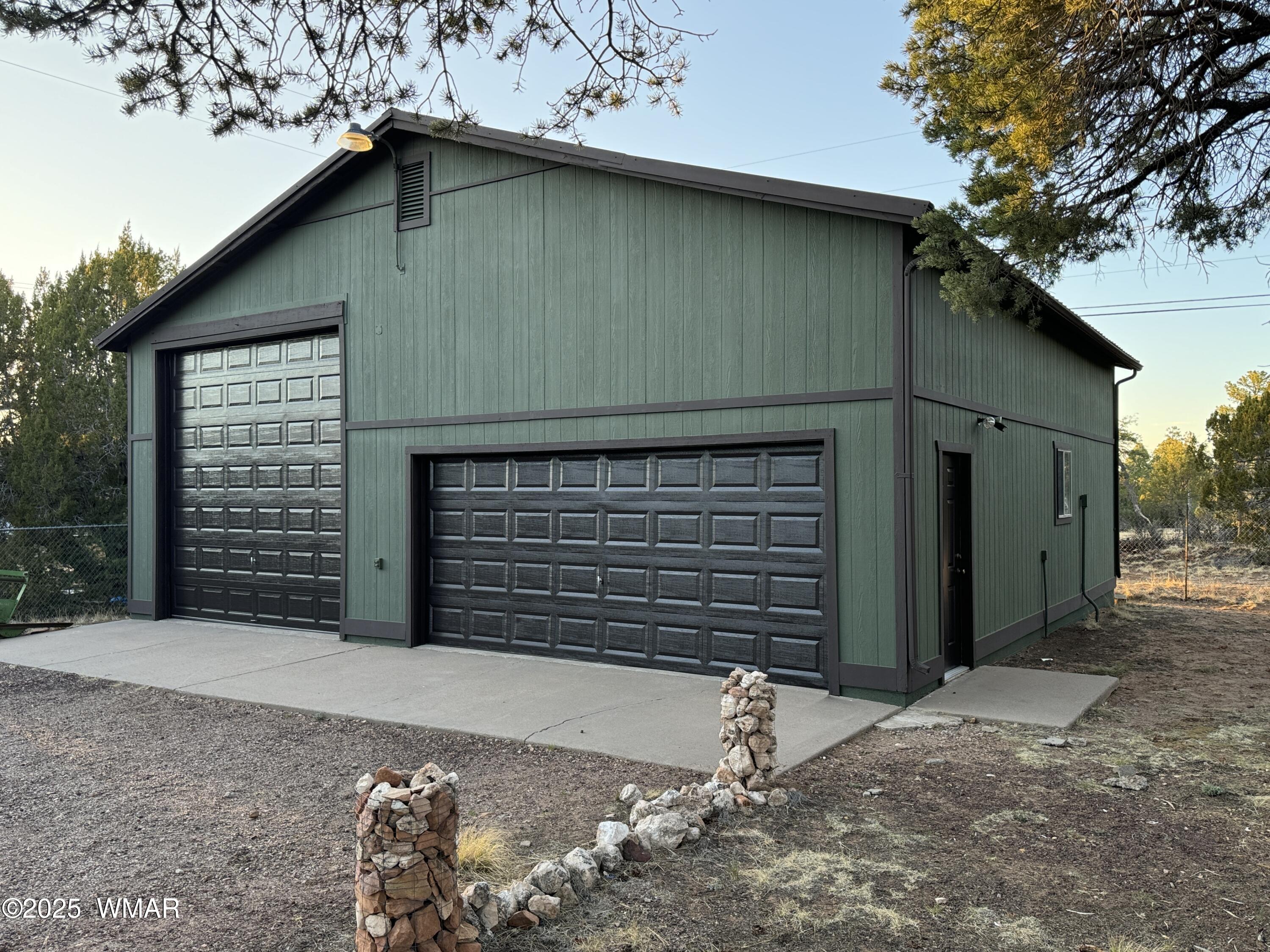 3050 Chevelon Road, Overgaard, AZ 85933 — Photo 1 of 38