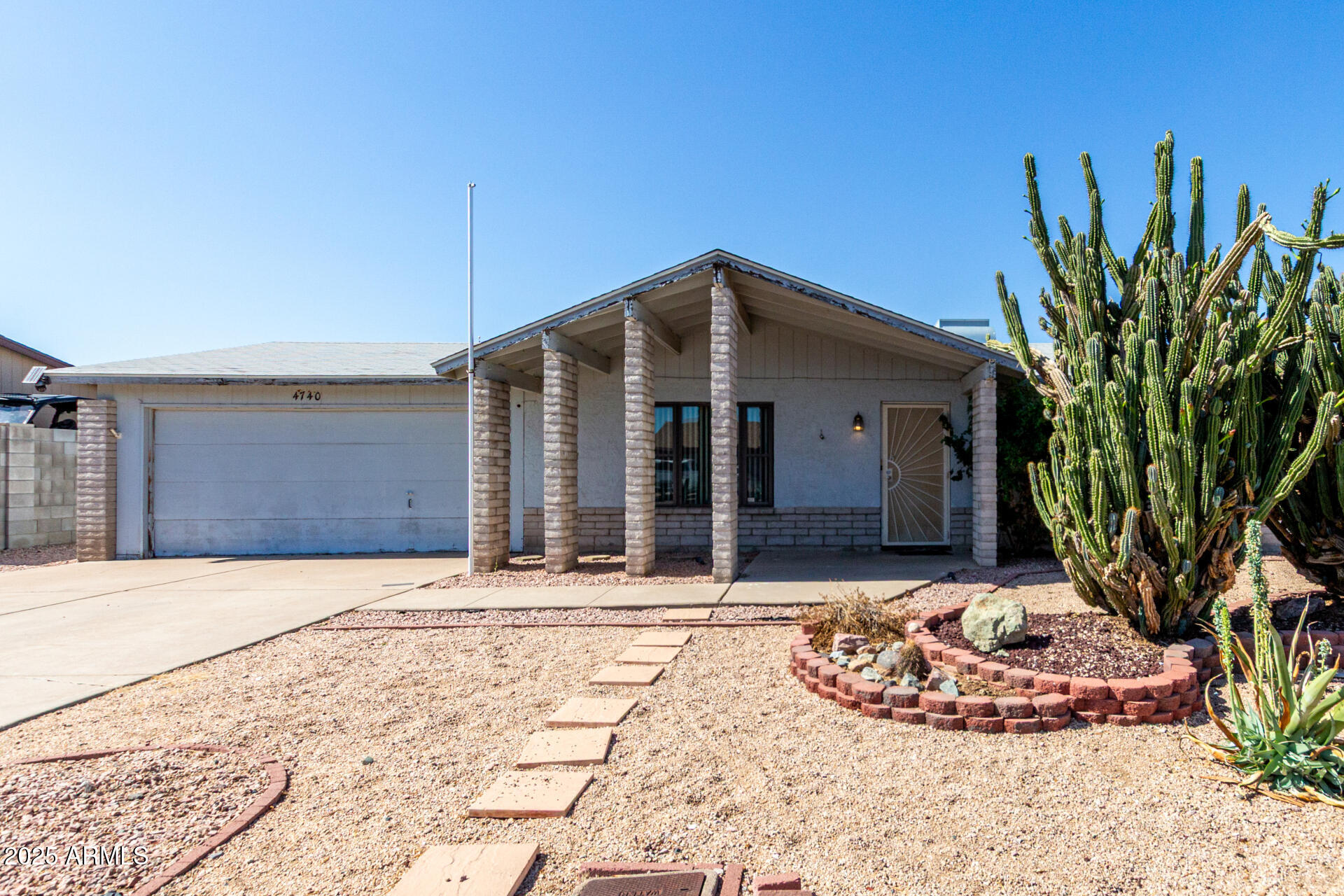 4740 W BLOOMFIELD Road, Glendale, AZ 85304 — Photo 1 of 34