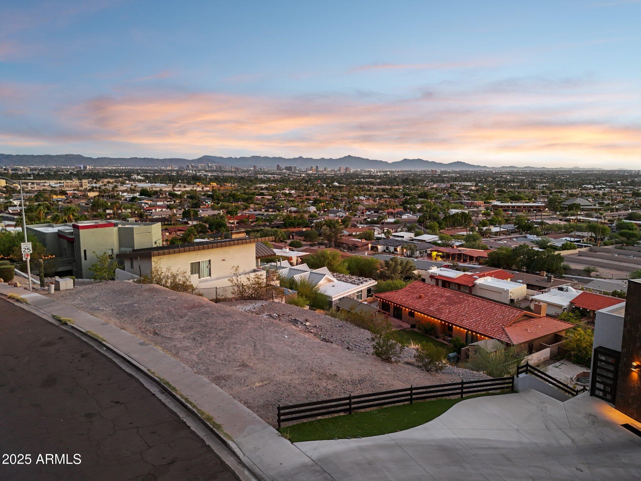 7040 N 23RD Place 104, Phoenix, AZ 85020 — Photo 1 of 35