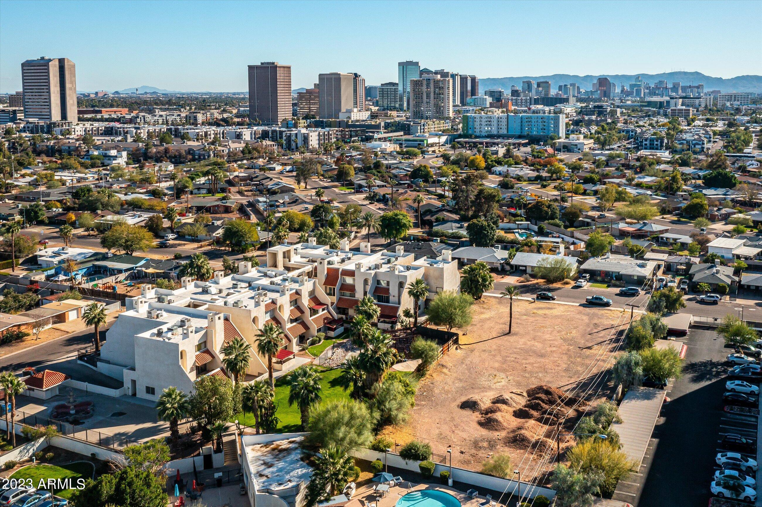 519 W GLENROSA Avenue 152, Phoenix, AZ 85013 — Photo 1 of 24