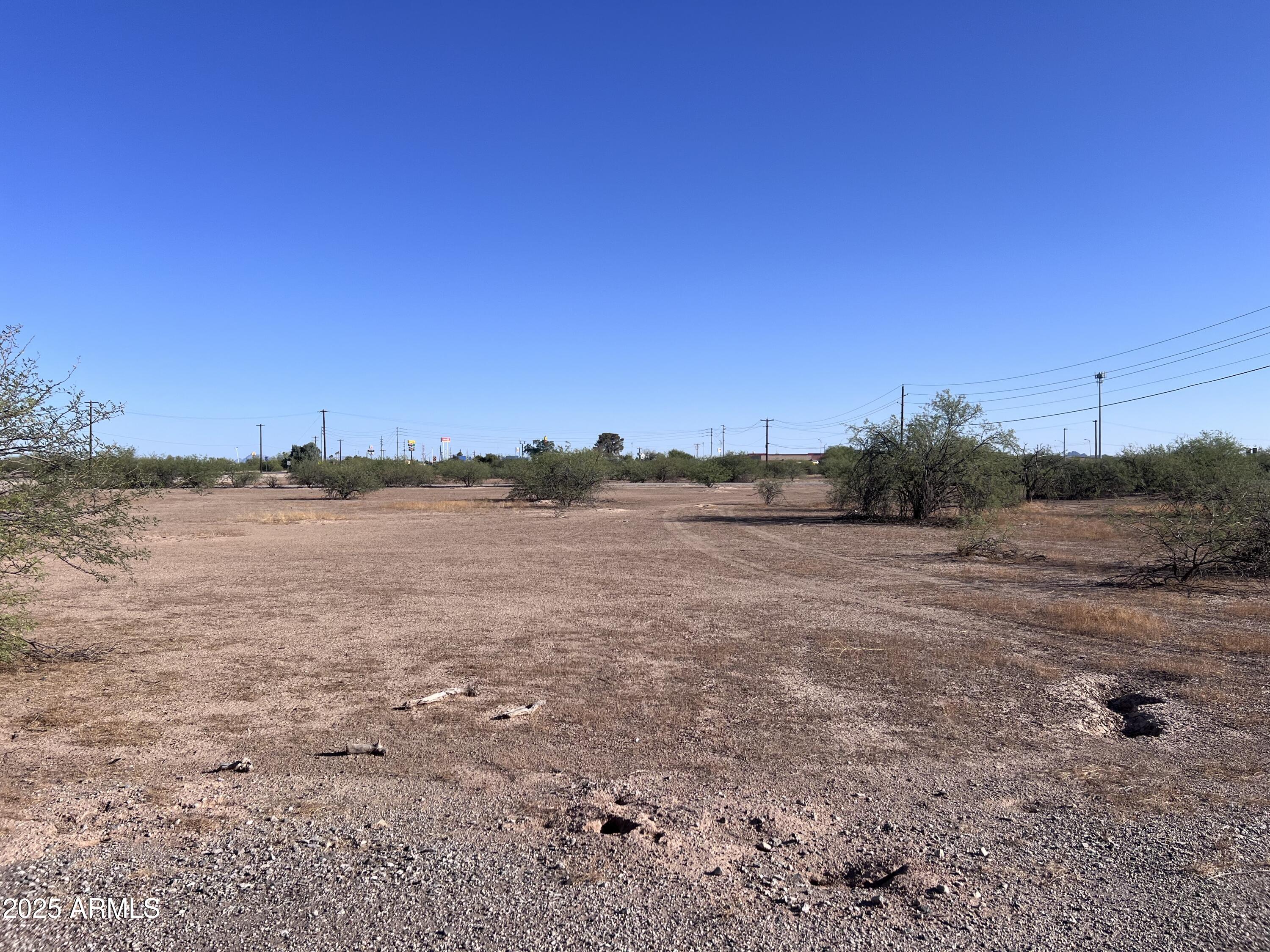 4025 W SAGUARO Drive 3, Eloy, AZ 85131 — Photo 1 of 5