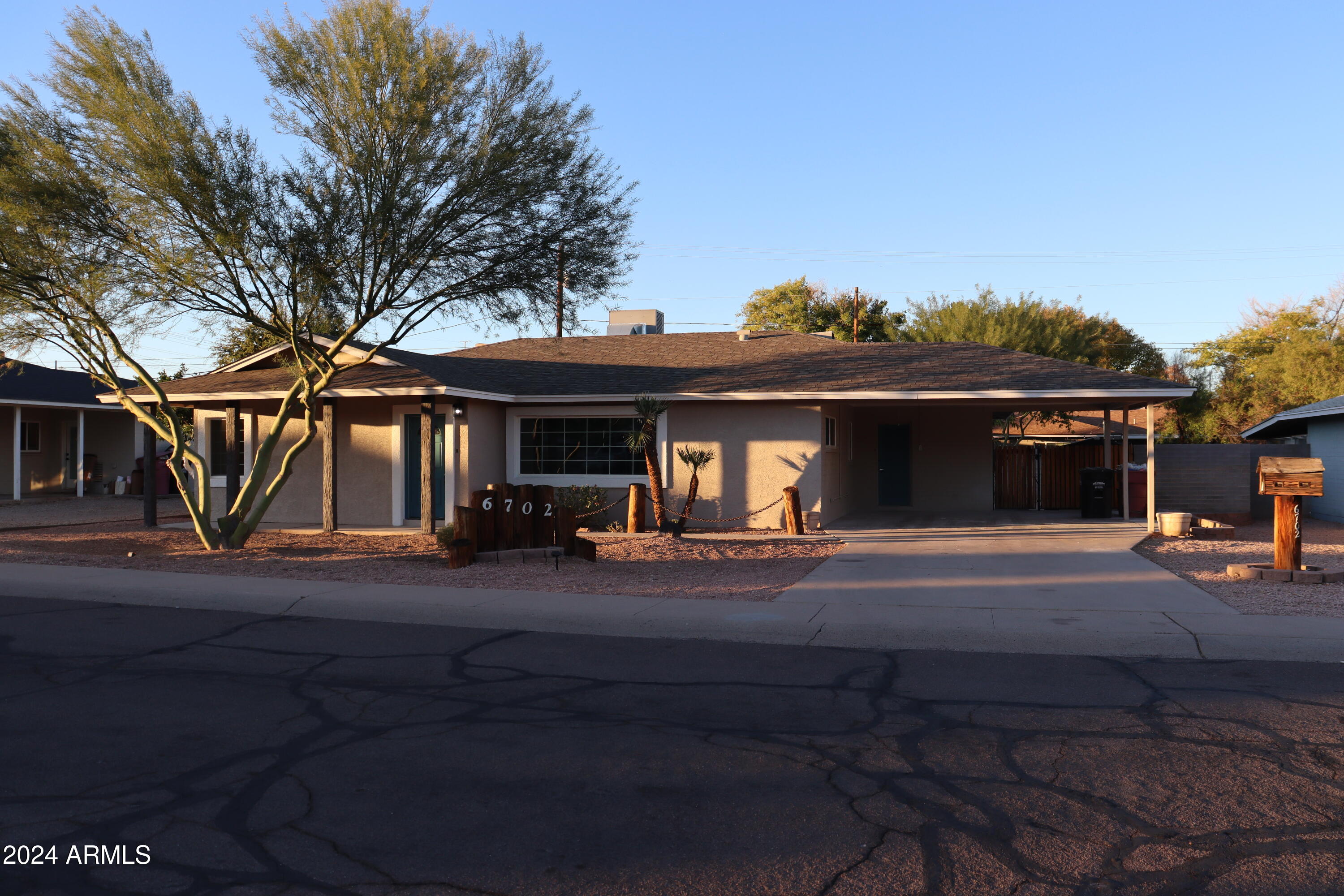 6702 E ALMERIA Road, Scottsdale, AZ 85257 — Photo 1 of 23