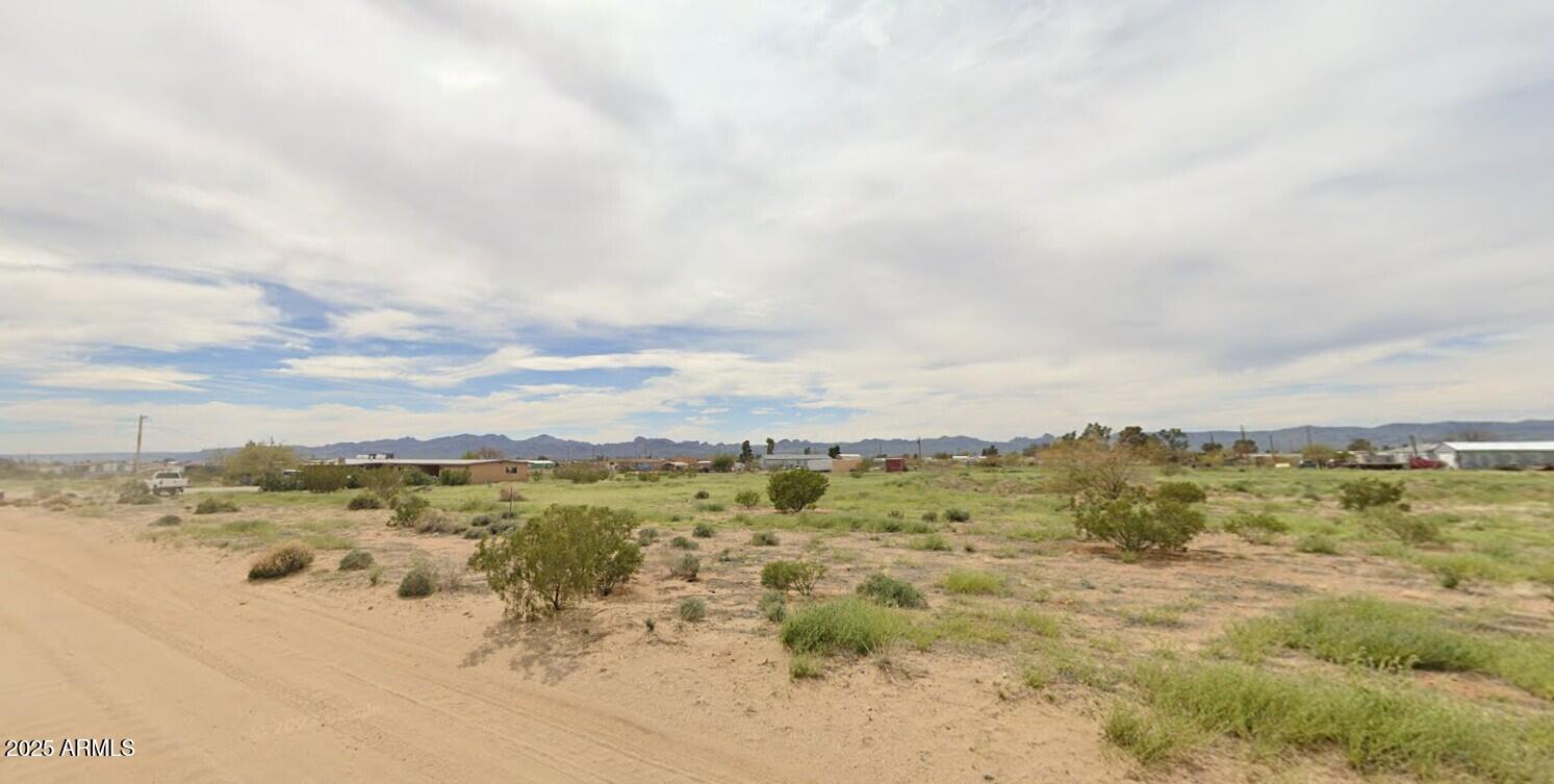 3687 N MOBILE Road 226, Golden Valley, AZ 86413 — Photo 1 of 6