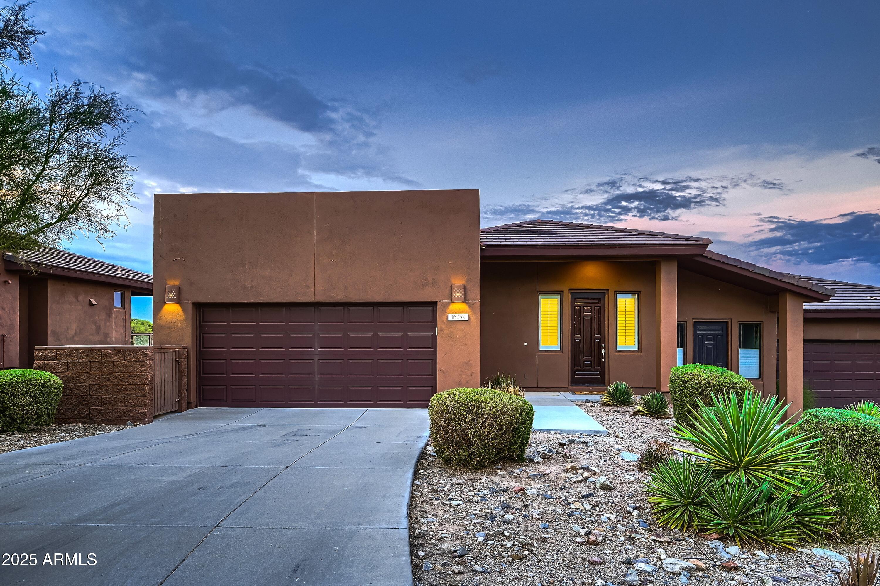 16252 E RIDGELINE Drive, Fountain Hills, AZ 85268 — Photo 1 of 40