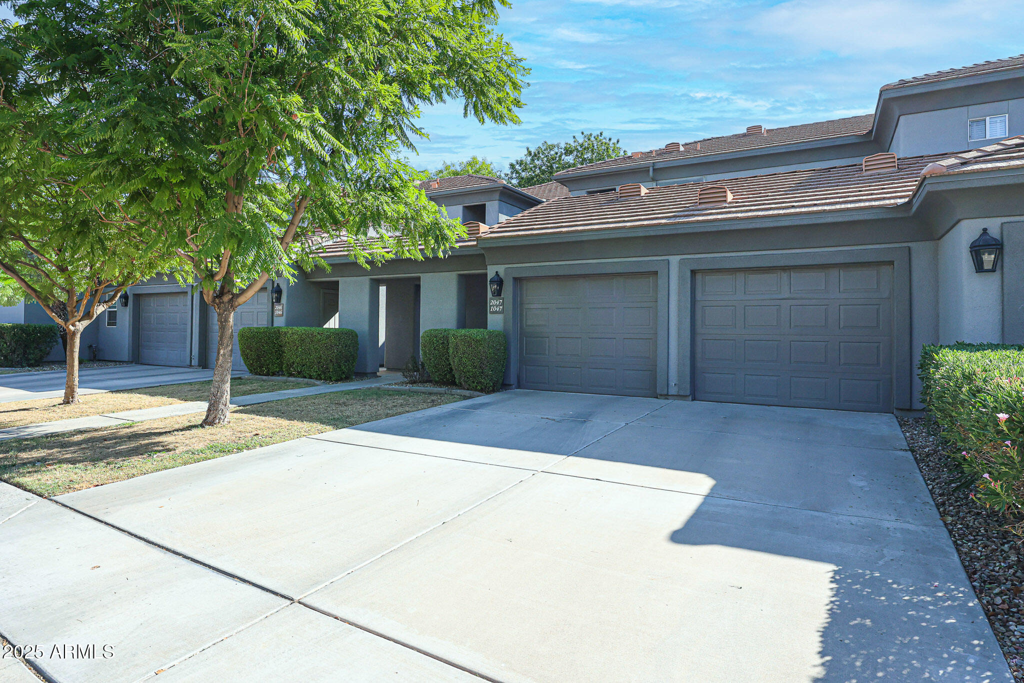 7401 W ARROWHEAD CLUBHOUSE Drive 2047, Glendale, AZ 85308 — Photo 1 of 26