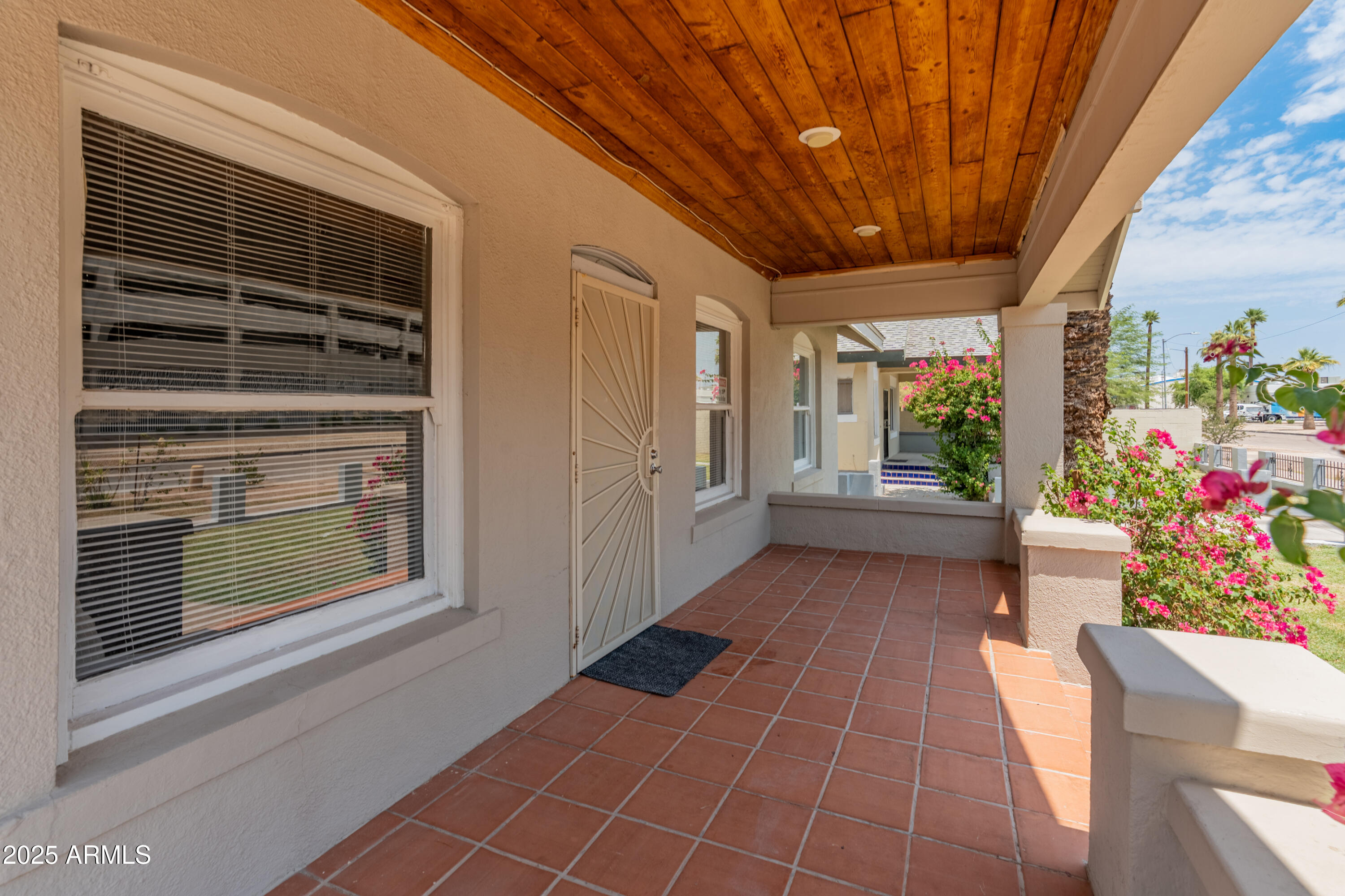 122 N 9TH Avenue, Phoenix, AZ 85007 — Photo 1 of 43
