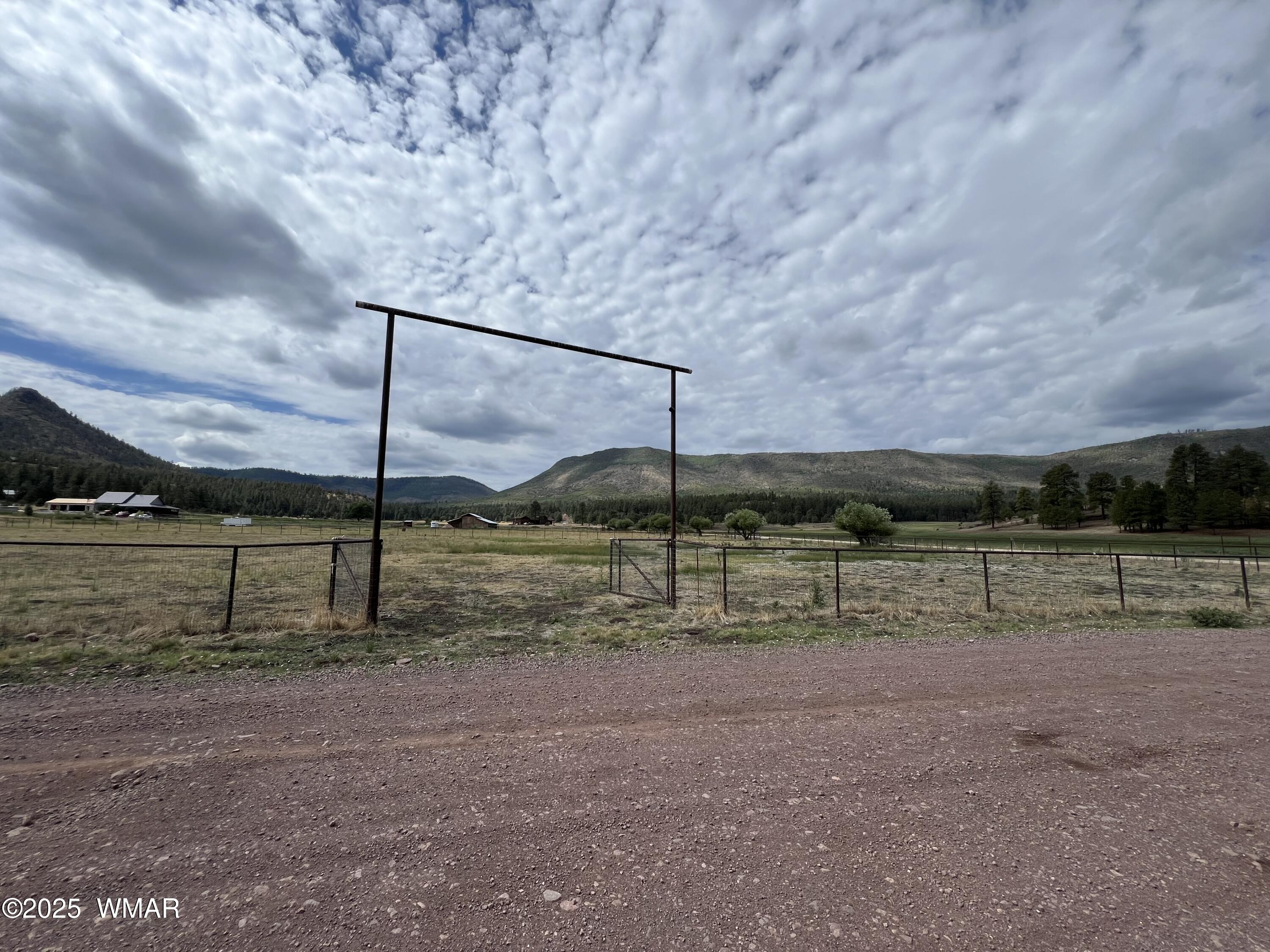 TBD County Road N2276, Nutrioso, AZ 85932 — Photo 1 of 4