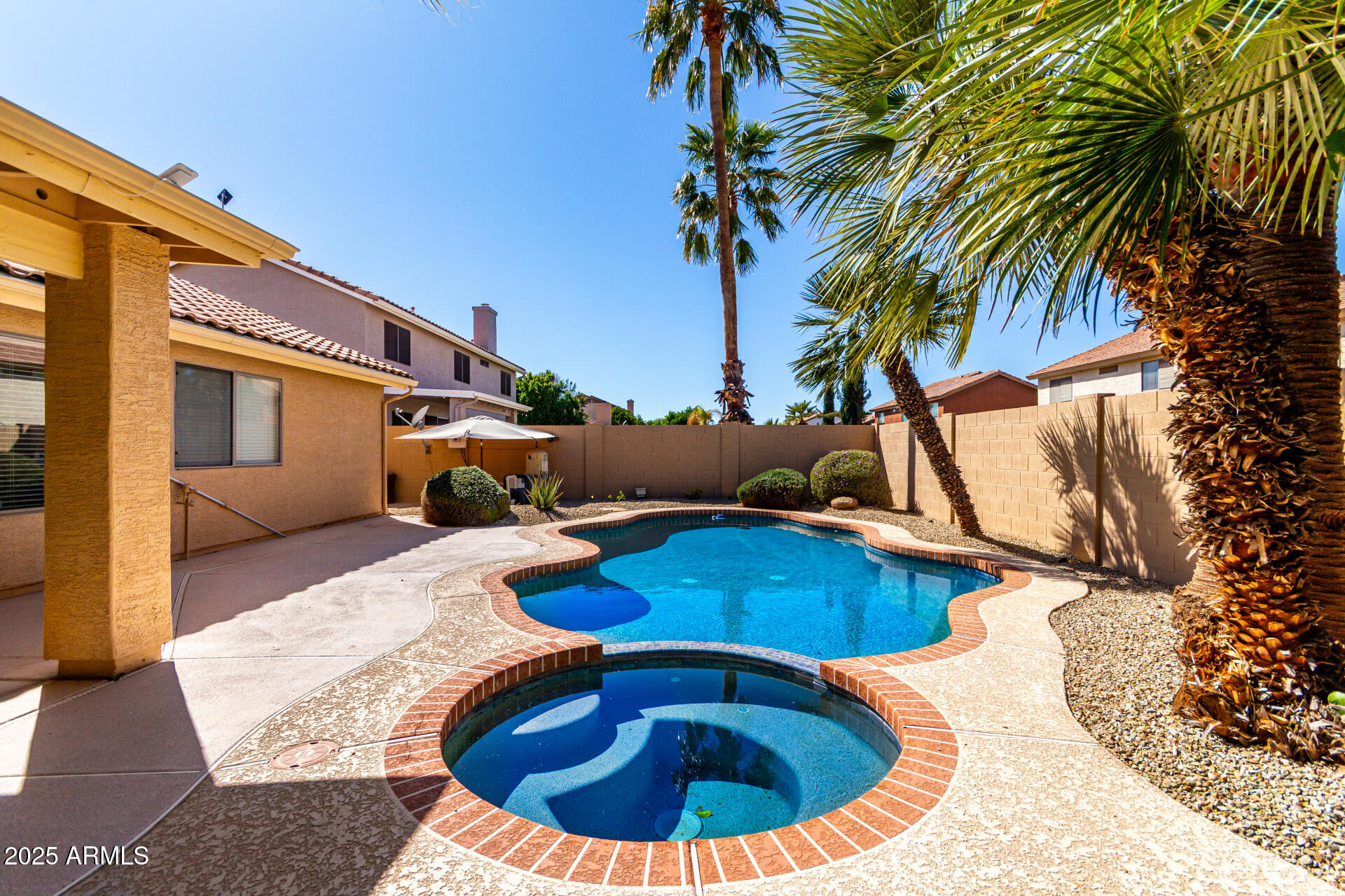 1182 E HARRISON Street, Gilbert, AZ 85295 — Photo 1 of 21