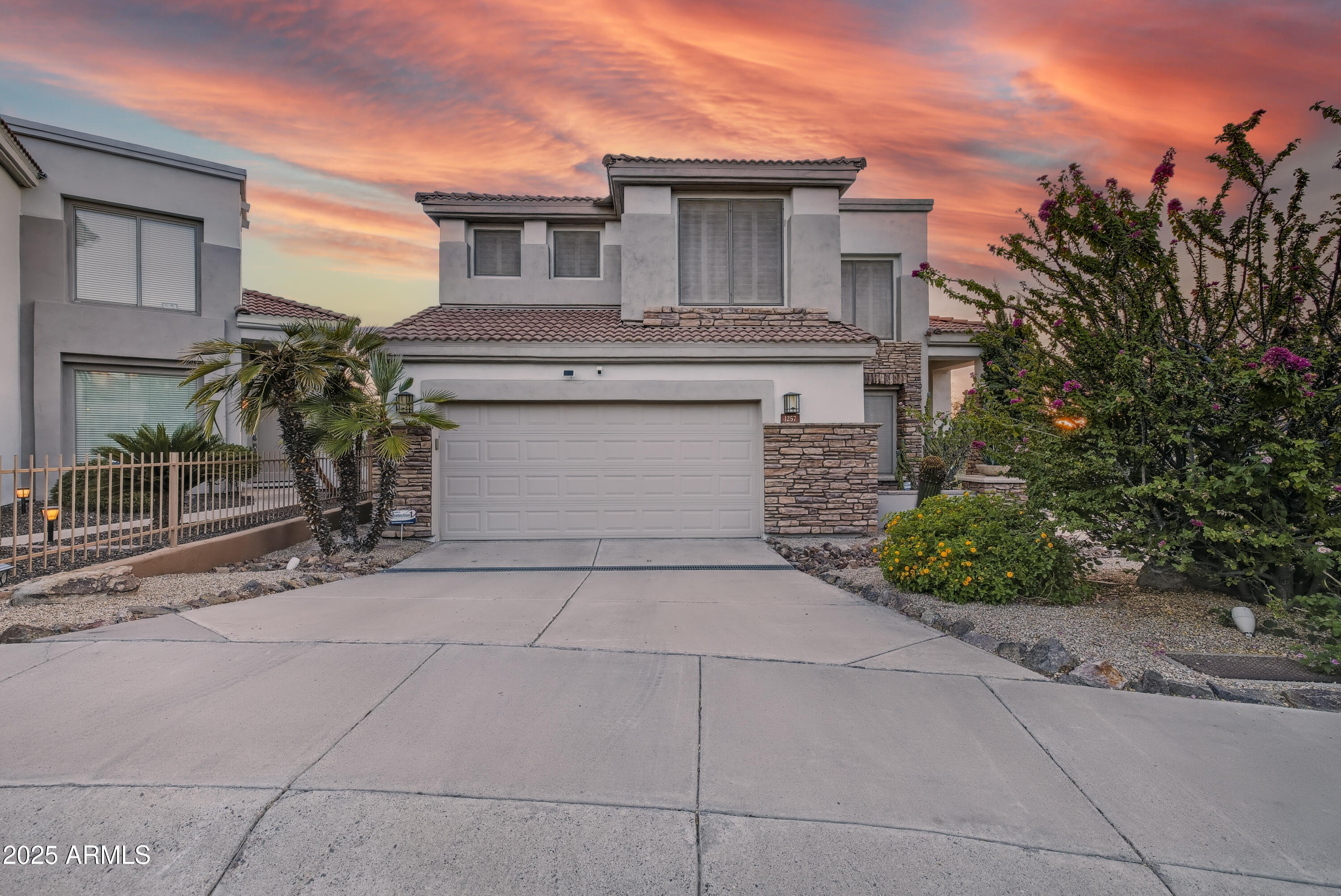 1257 E VOLTAIRE Avenue *, Phoenix, AZ 85022 — Photo 1 of 45