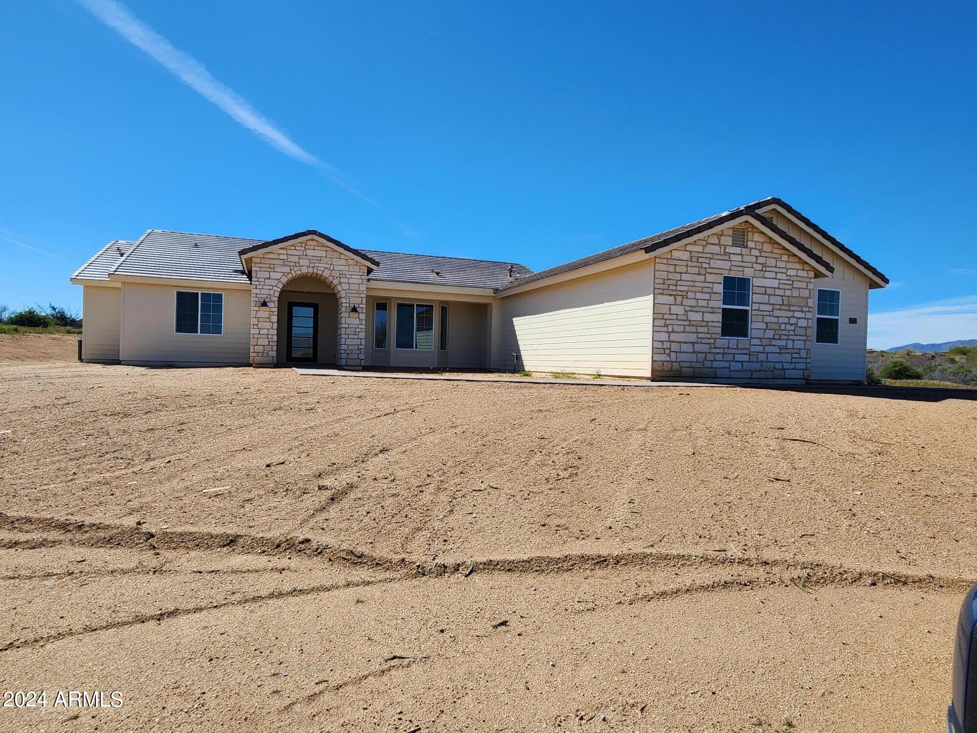 1645 W ARROWHEAD Lane, Queen Creek, AZ 85142 — Photo 1 of 22