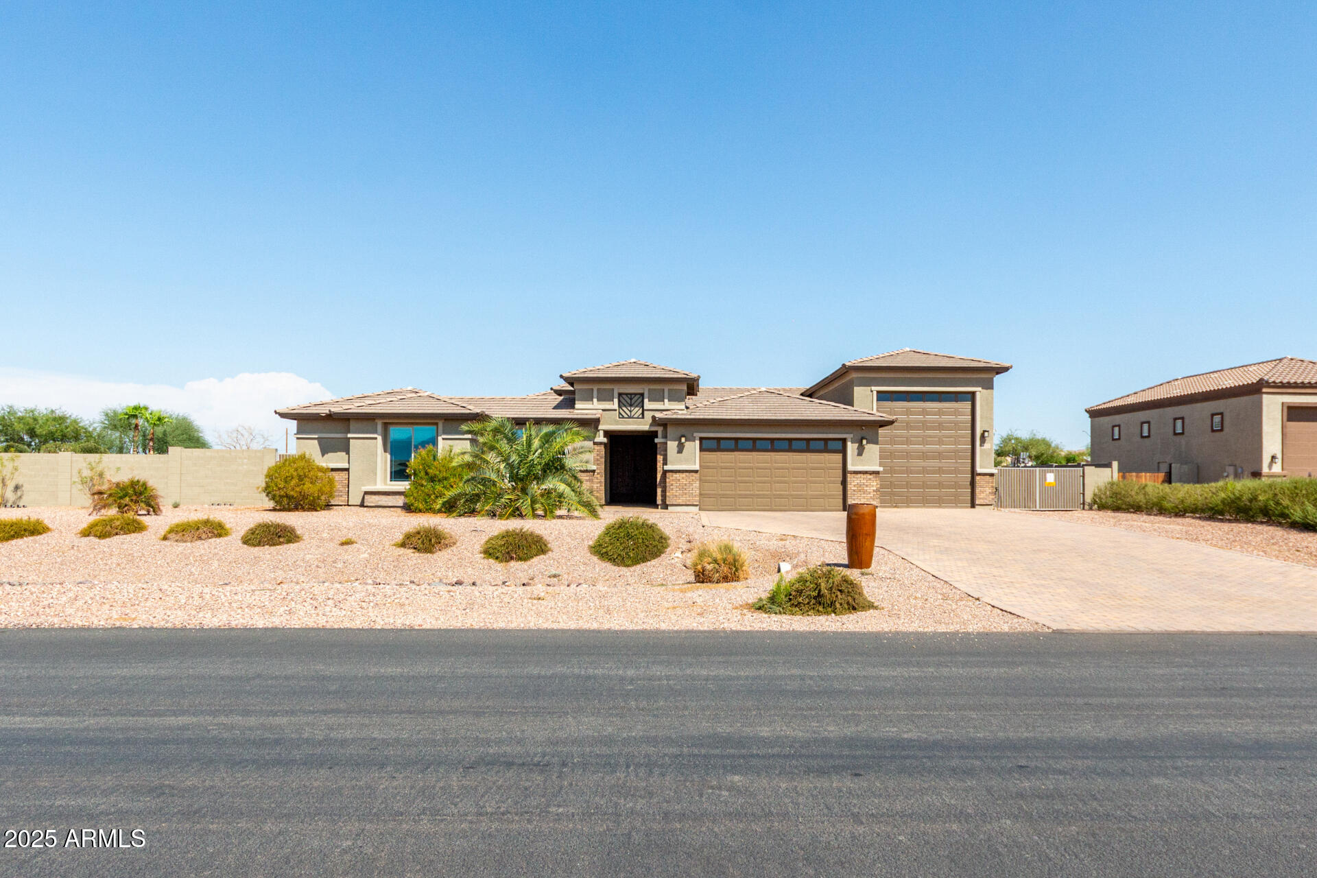 6523 N 135TH Drive, Glendale, AZ 85307 — Photo 1 of 41