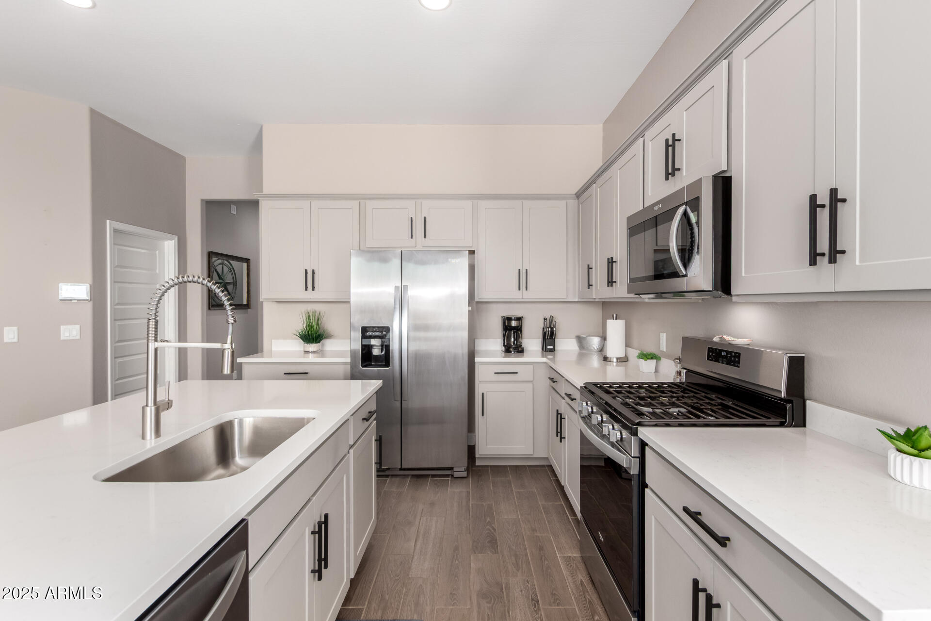 Thumbnail 13