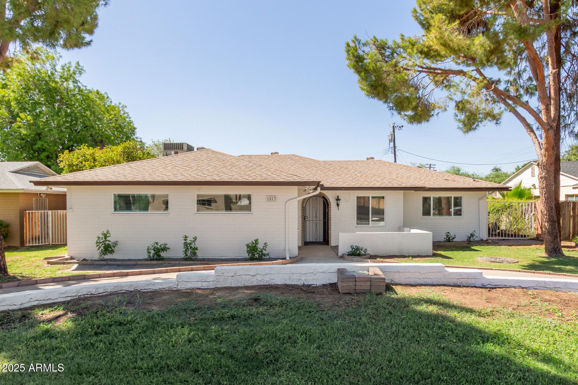 1813 W EARLL Drive, Phoenix, AZ 85015 — Photo 1 of 29