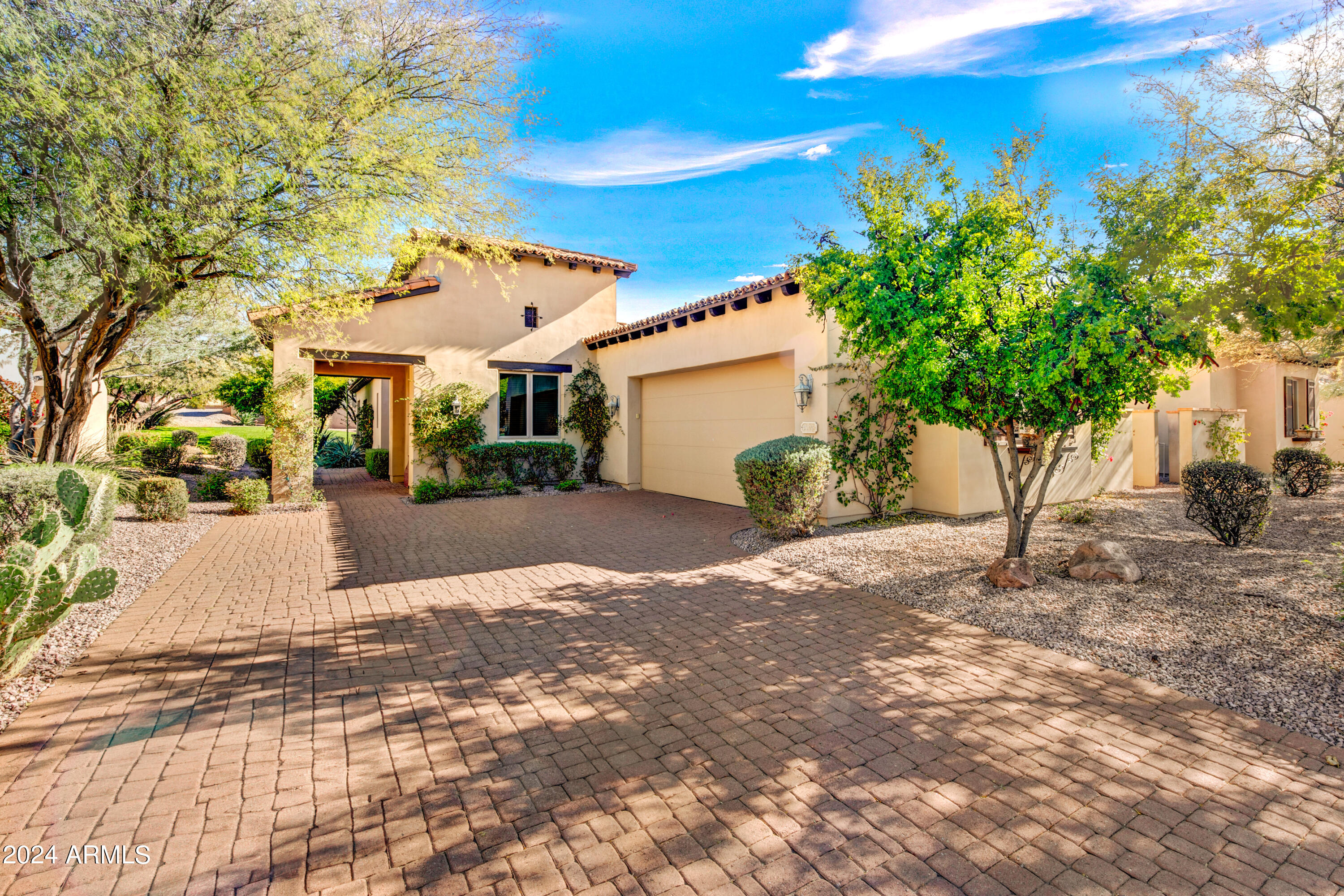 3105 S AMBLE Pass, Gold Canyon, AZ 85118 — Photo 1 of 36