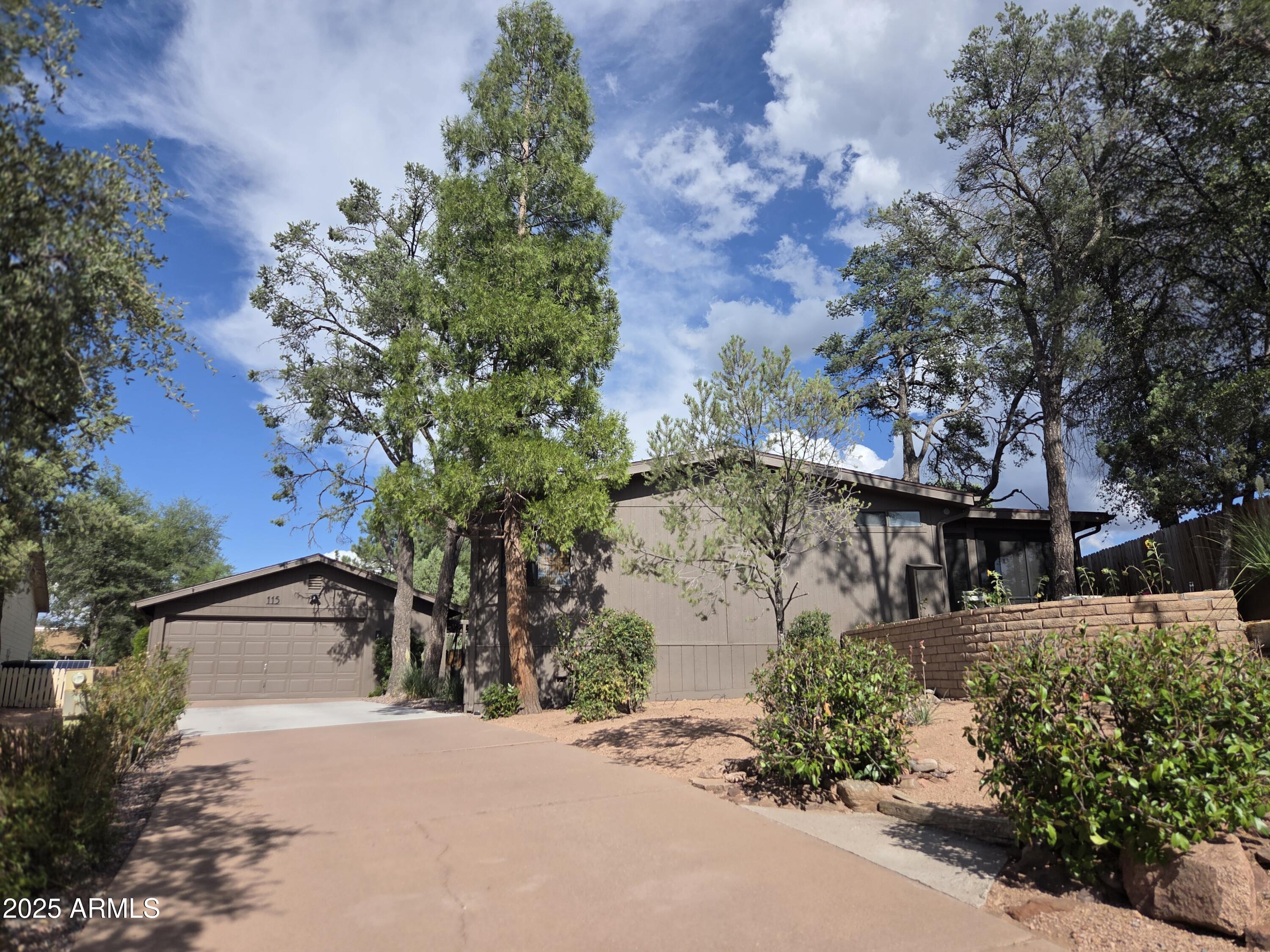 115 S YOUNG Road, Payson, AZ 85541 — Photo 1 of 34