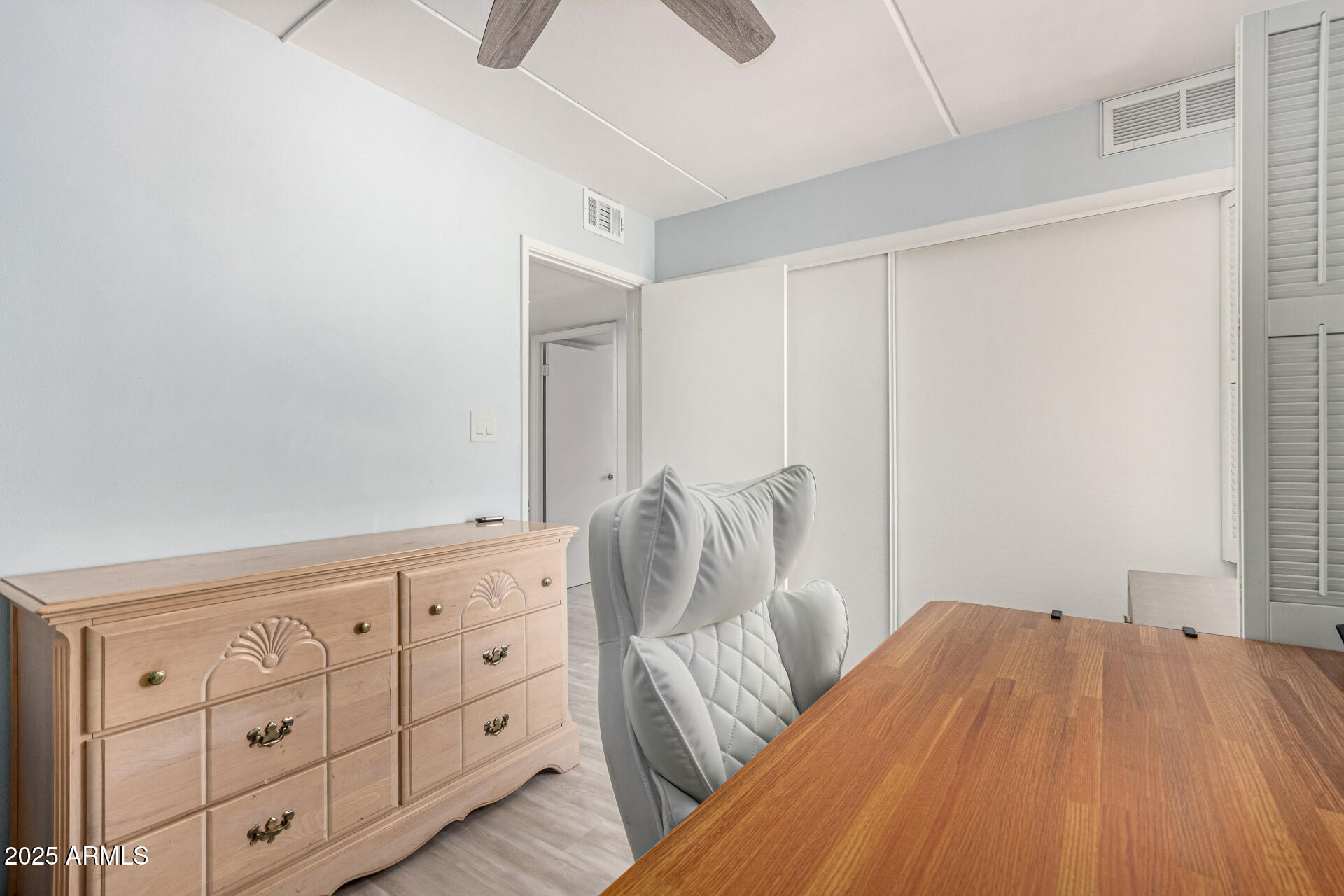 Thumbnail 15