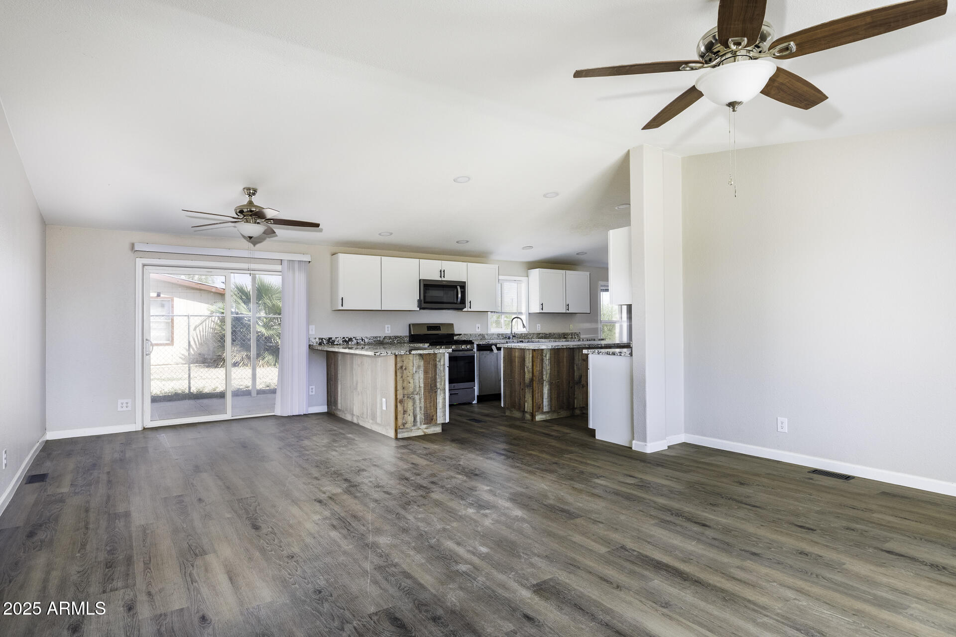 11427 W STAGECOACH Road, Arizona City, AZ 85123 — Photo 1 of 42