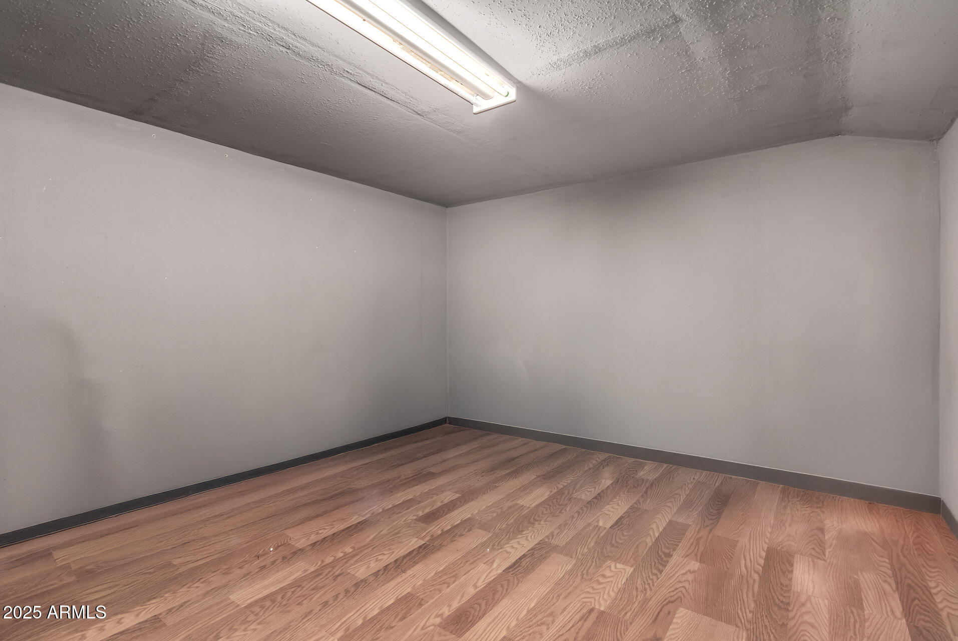 Thumbnail 34