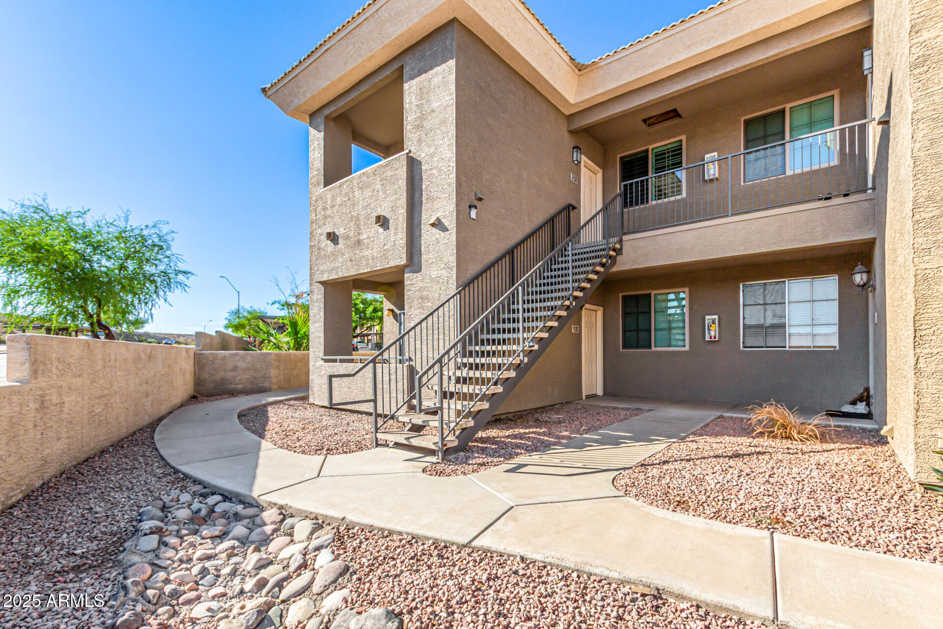 1720 E THUNDERBIRD Road 2125, Phoenix, AZ 85022 — Photo 1 of 37