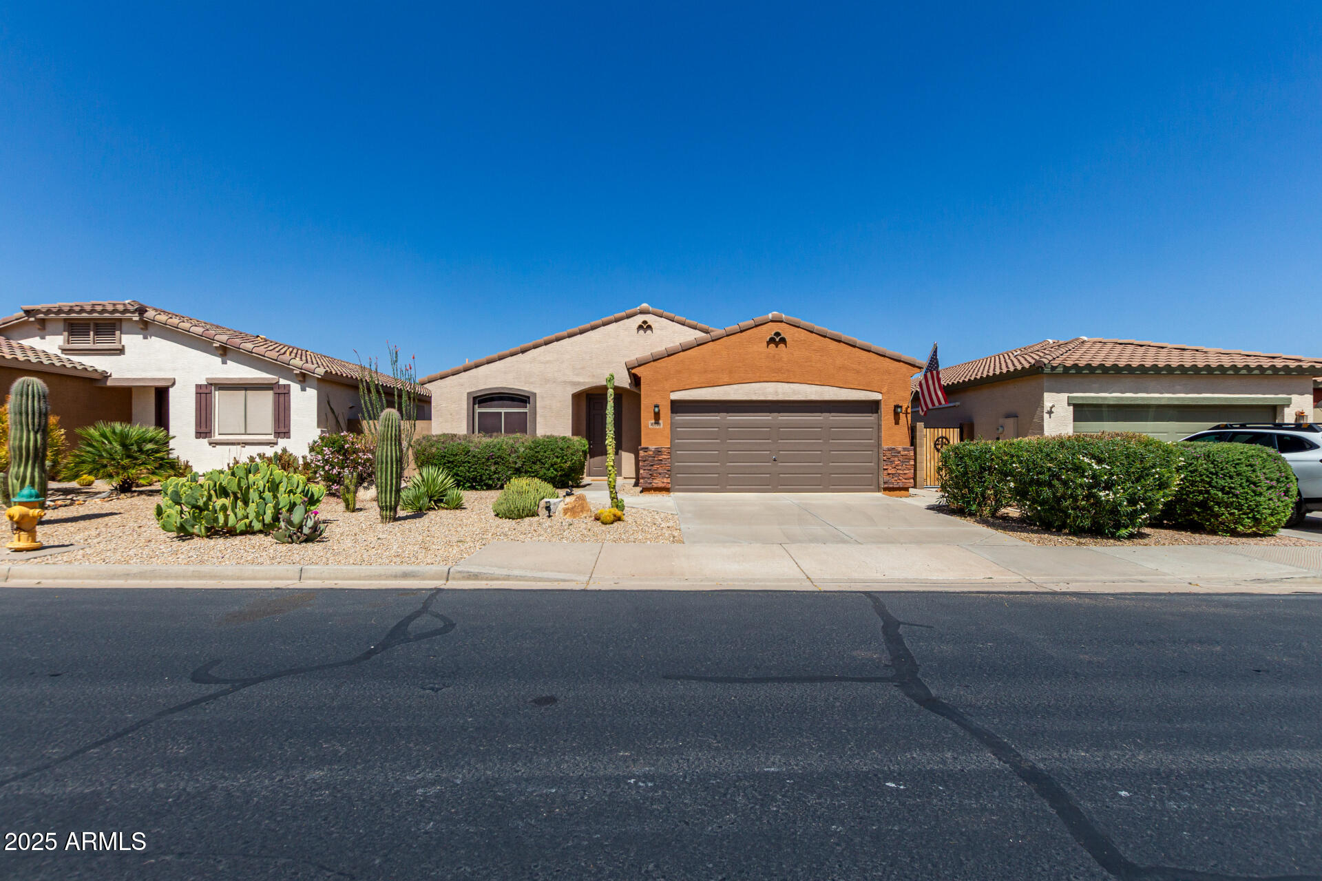 47719 N CAMINO DEL SOL, Gold Canyon, AZ 85118 — Photo 1 of 32