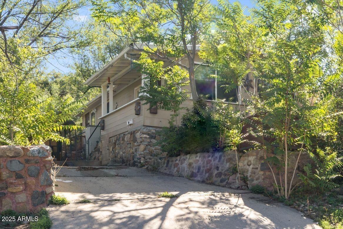 337 S PLEASANT Street, Prescott, AZ 86303 — Photo 1 of 43