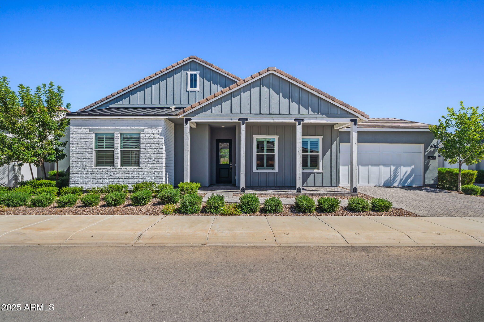 11217 N BLAKELY Street, Surprise, AZ 85388 — Photo 1 of 45