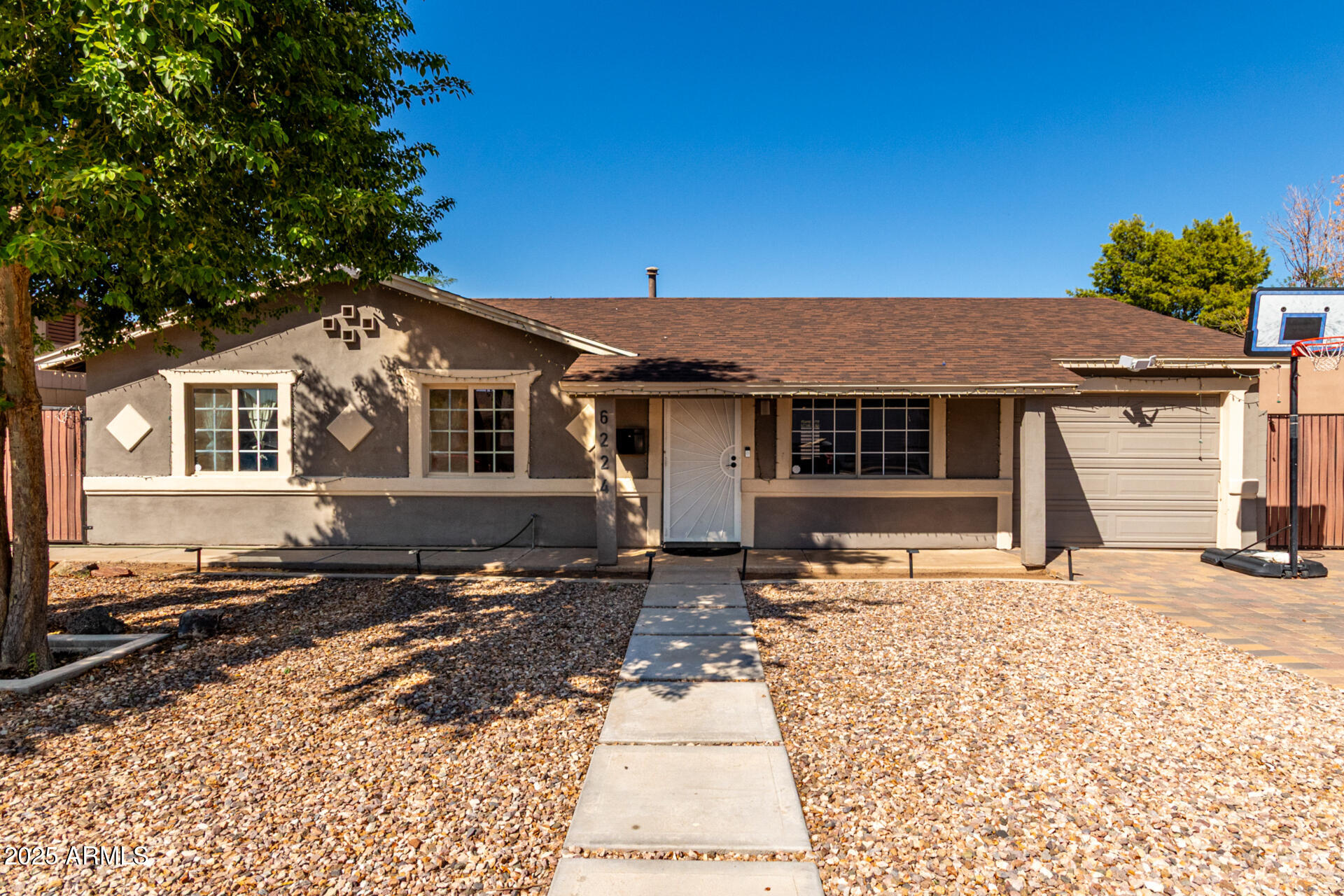 6224 W BERKELEY Road, Phoenix, AZ 85035 — Photo 1 of 27