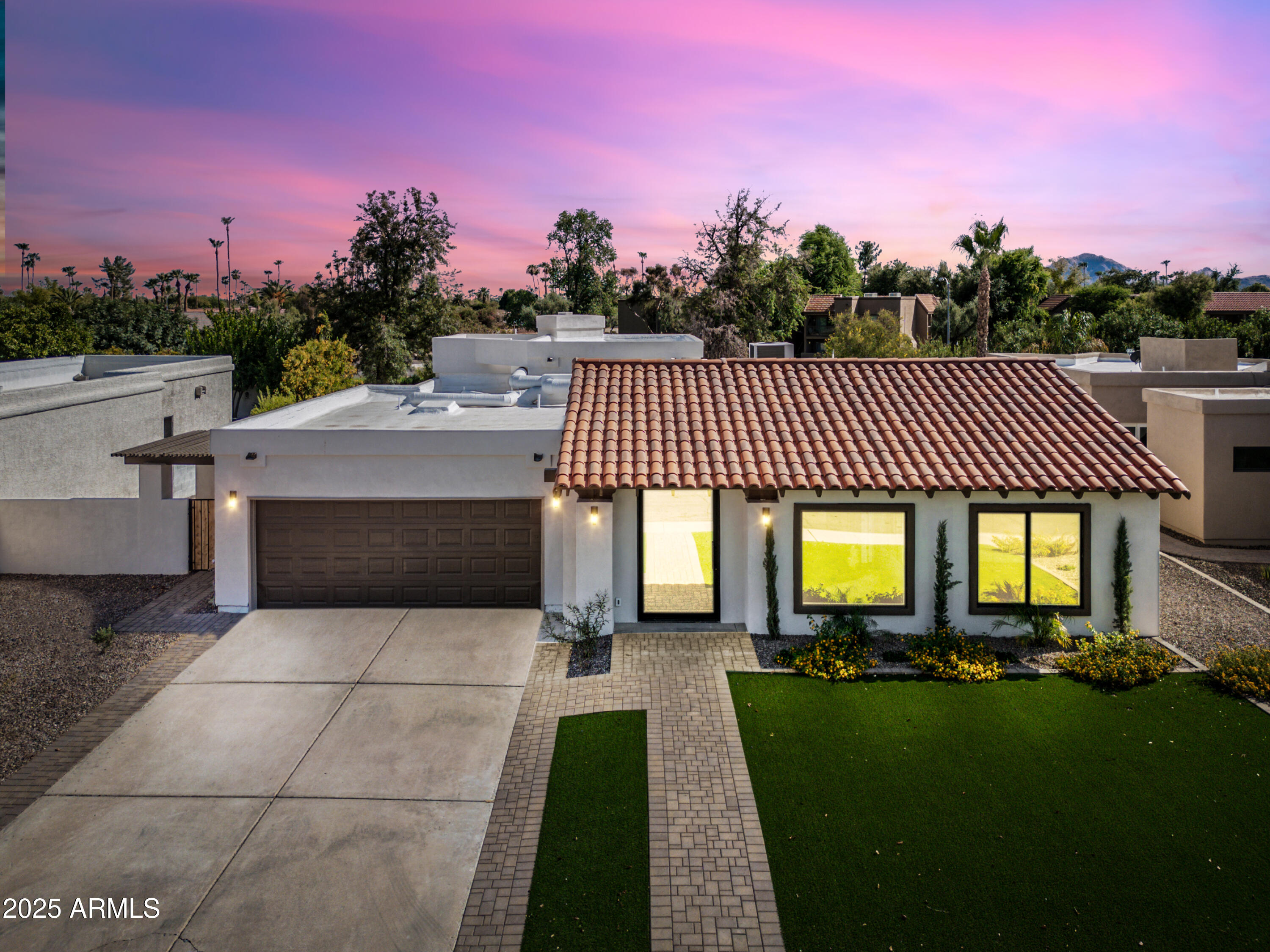 8313 E THOROUGHBRED Trail, Scottsdale, AZ 85258 — Photo 1 of 102