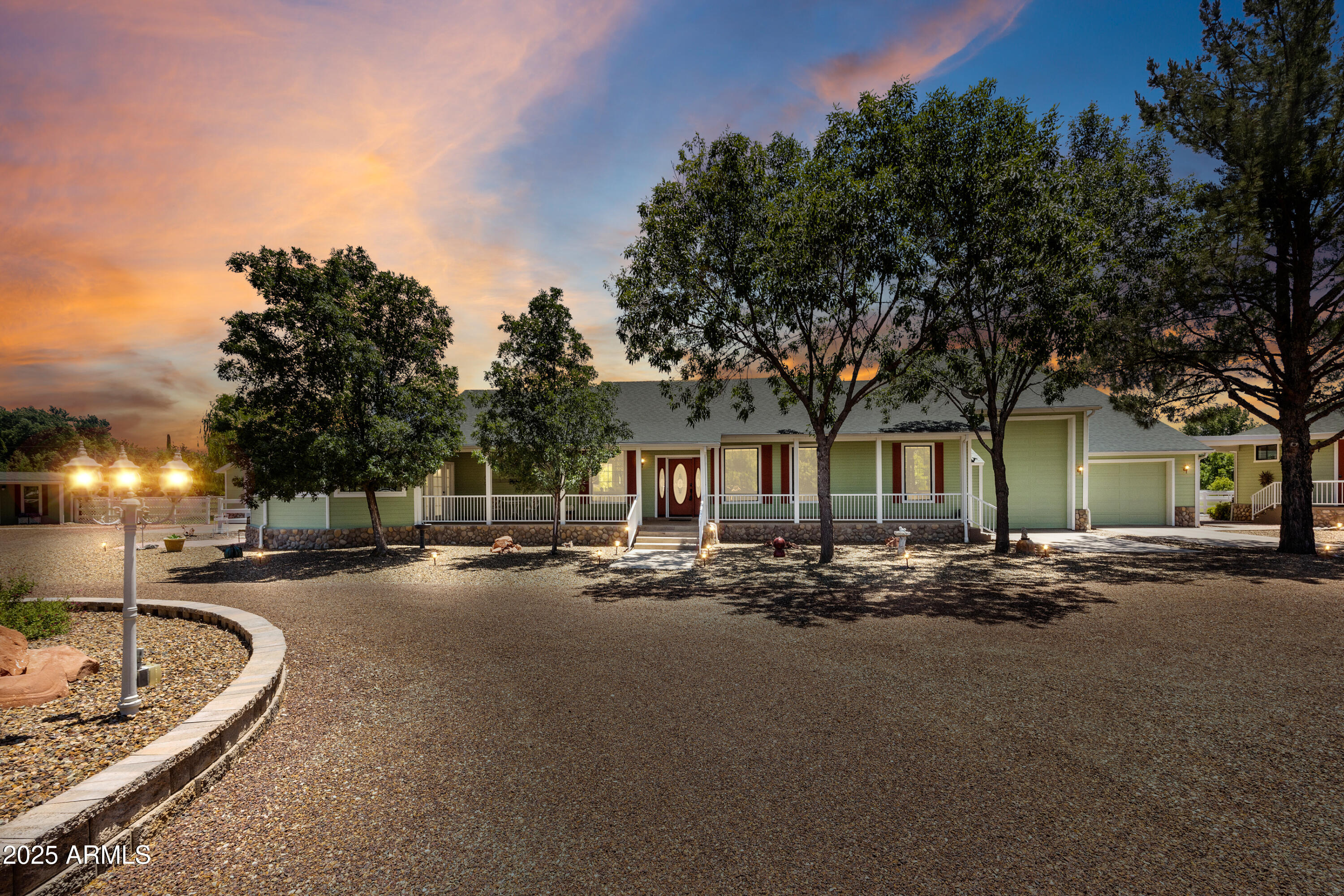 451 W SALT MINE Road W, Camp Verde, AZ 86322 — Photo 1 of 68