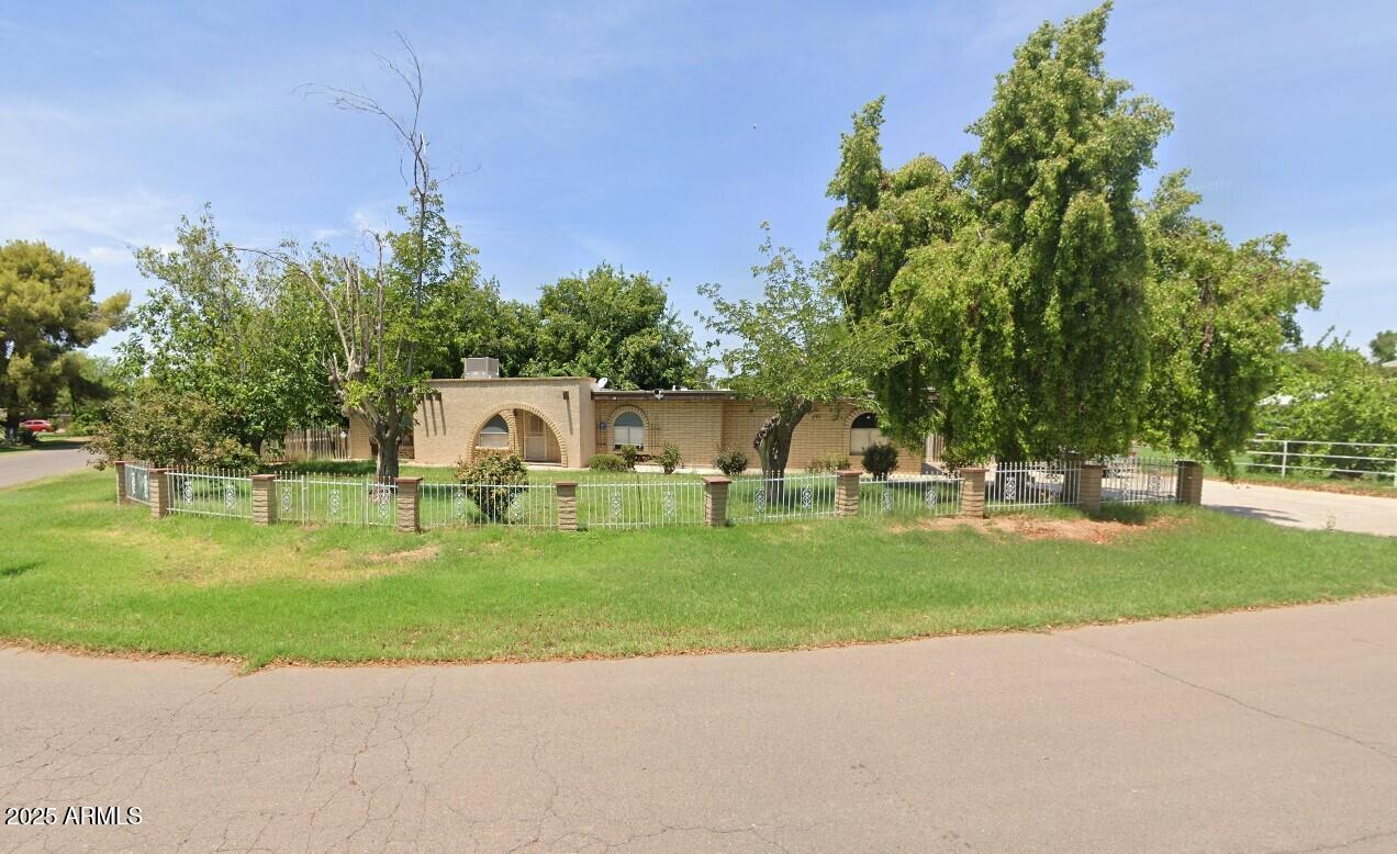 802 N ALZORA Way, Tolleson, AZ 85353 — Photo 1 of 26