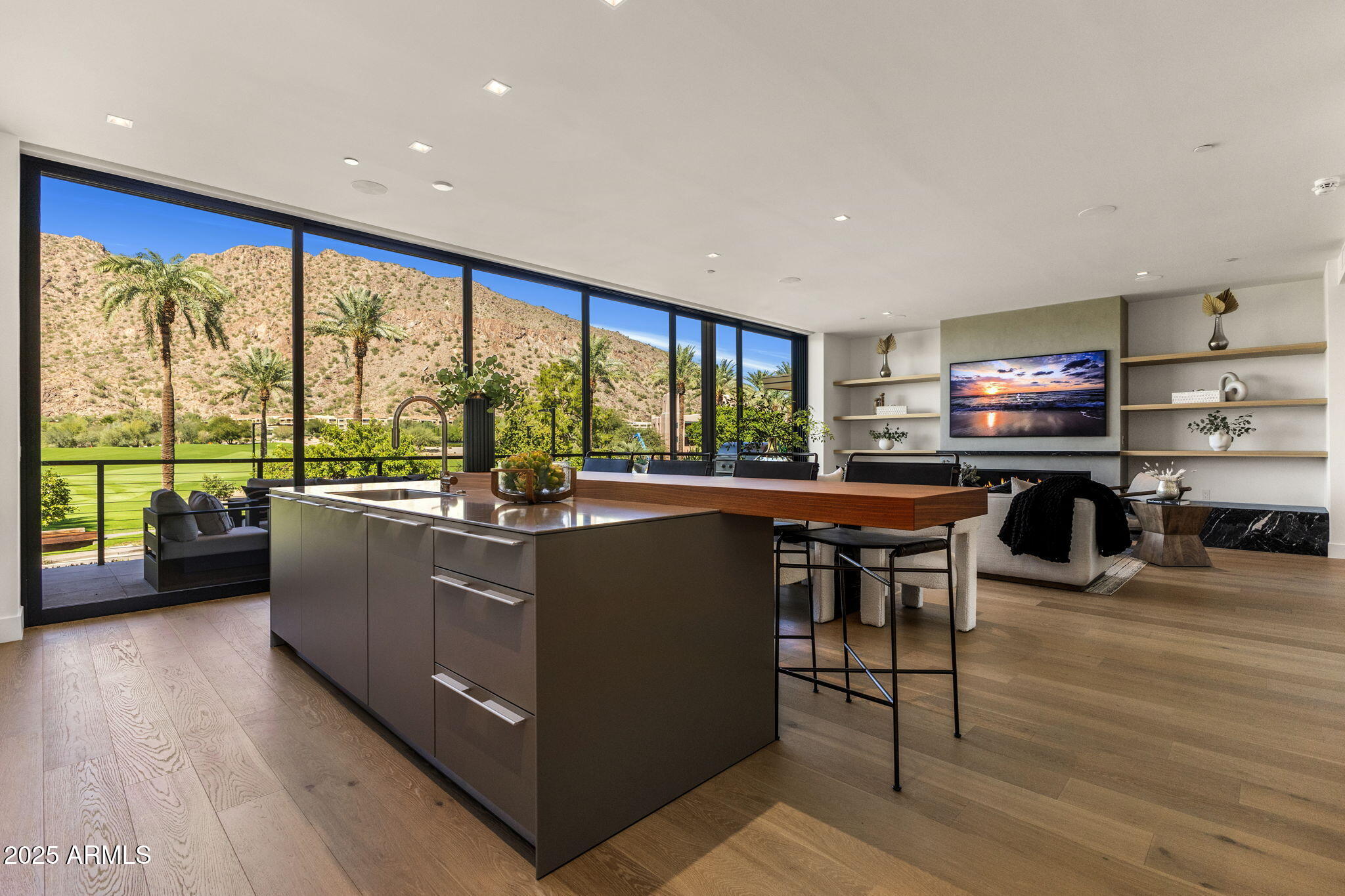 4575 N PHOENICIAN Boulevard 2, Scottsdale, AZ 85251 — Photo 1 of 54
