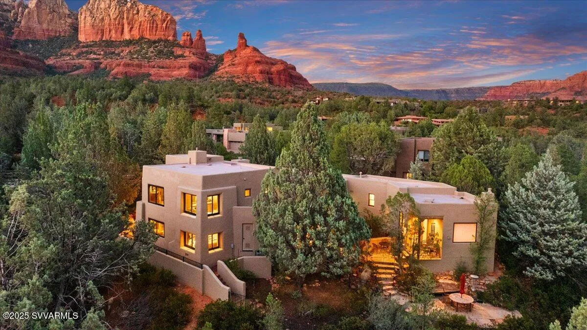 955 W PARK RIDGE Drive, Sedona, AZ 86336 — Photo 1 of 29