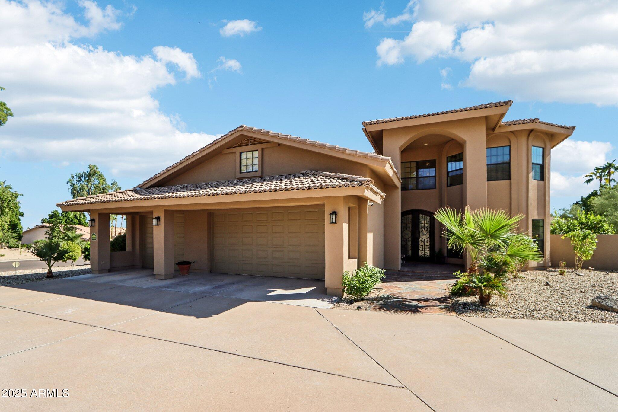12015 S TUZIGOOT Drive, Phoenix, AZ 85044 — Photo 1 of 85
