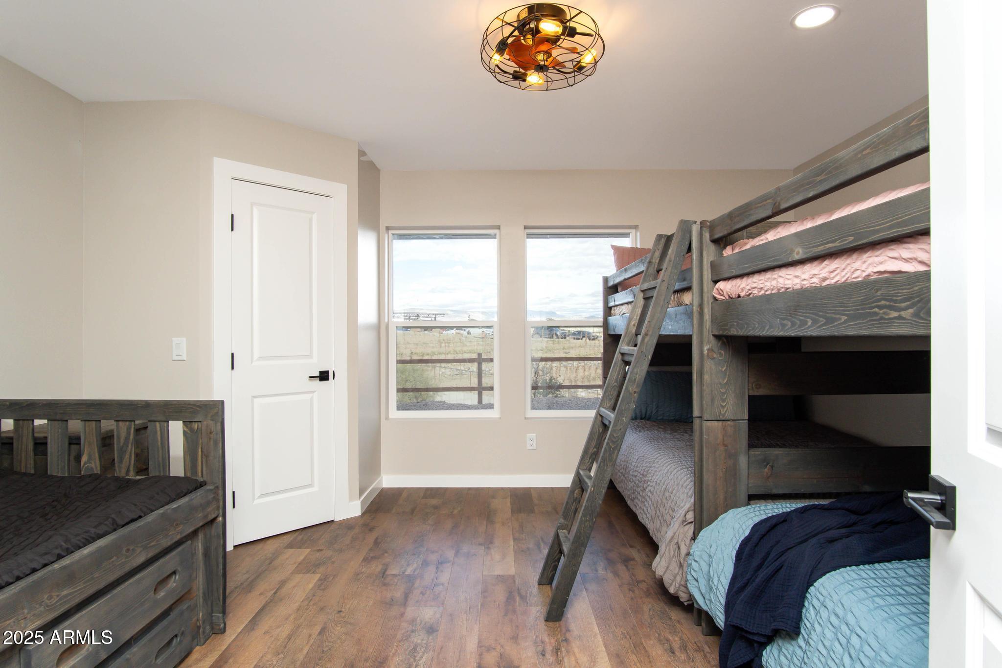 Thumbnail 40