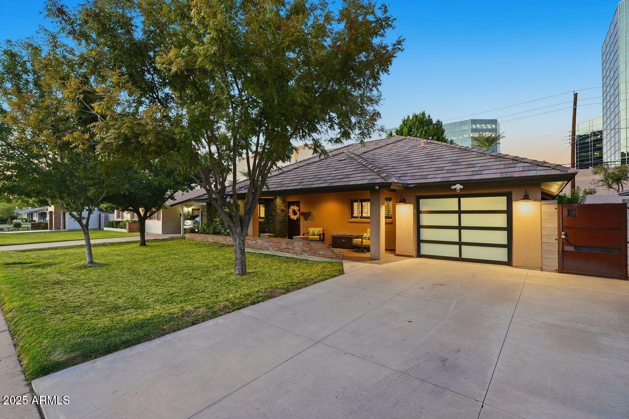 2532 E PIERSON Street, Phoenix, AZ 85016 — Photo 1 of 39