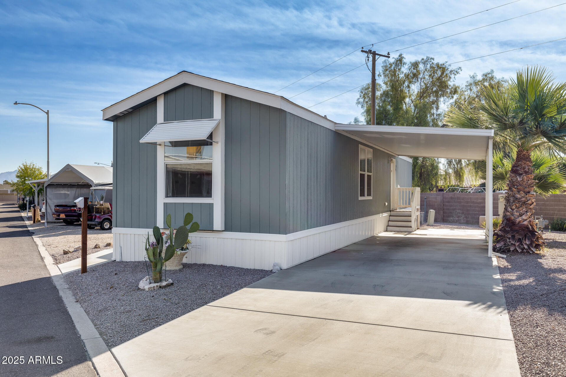 19225 N CAVE CREEK Road 70, Phoenix, AZ 85024 — Photo 1 of 12