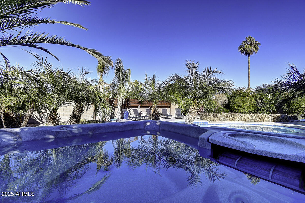 4524 E KELTON Lane, Phoenix, AZ 85032 — Photo 1 of 40