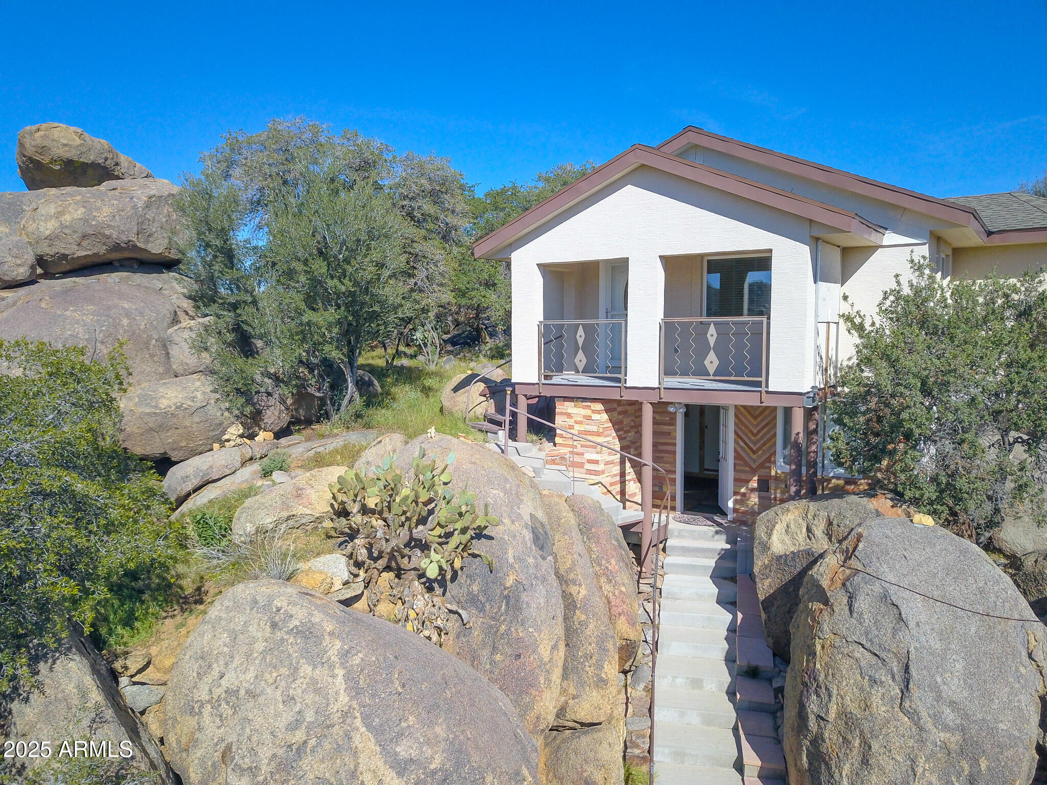 23333 S Mountainaire Drive S, Yarnell, AZ 85362 — Photo 1 of 22