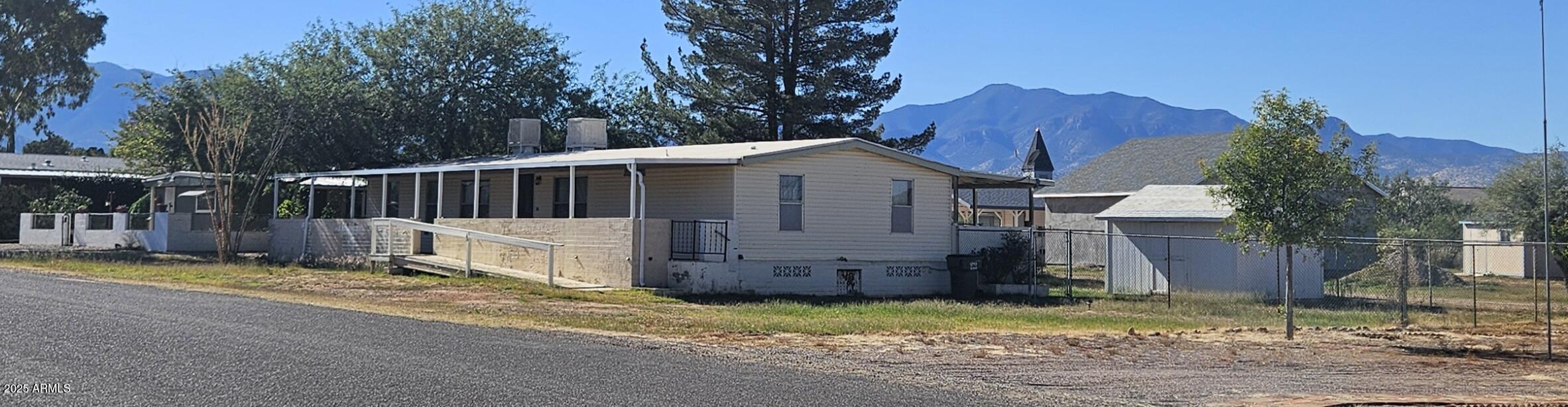 3704 S Finch Circle, Sierra Vista, AZ 85650 — Photo 1 of 29