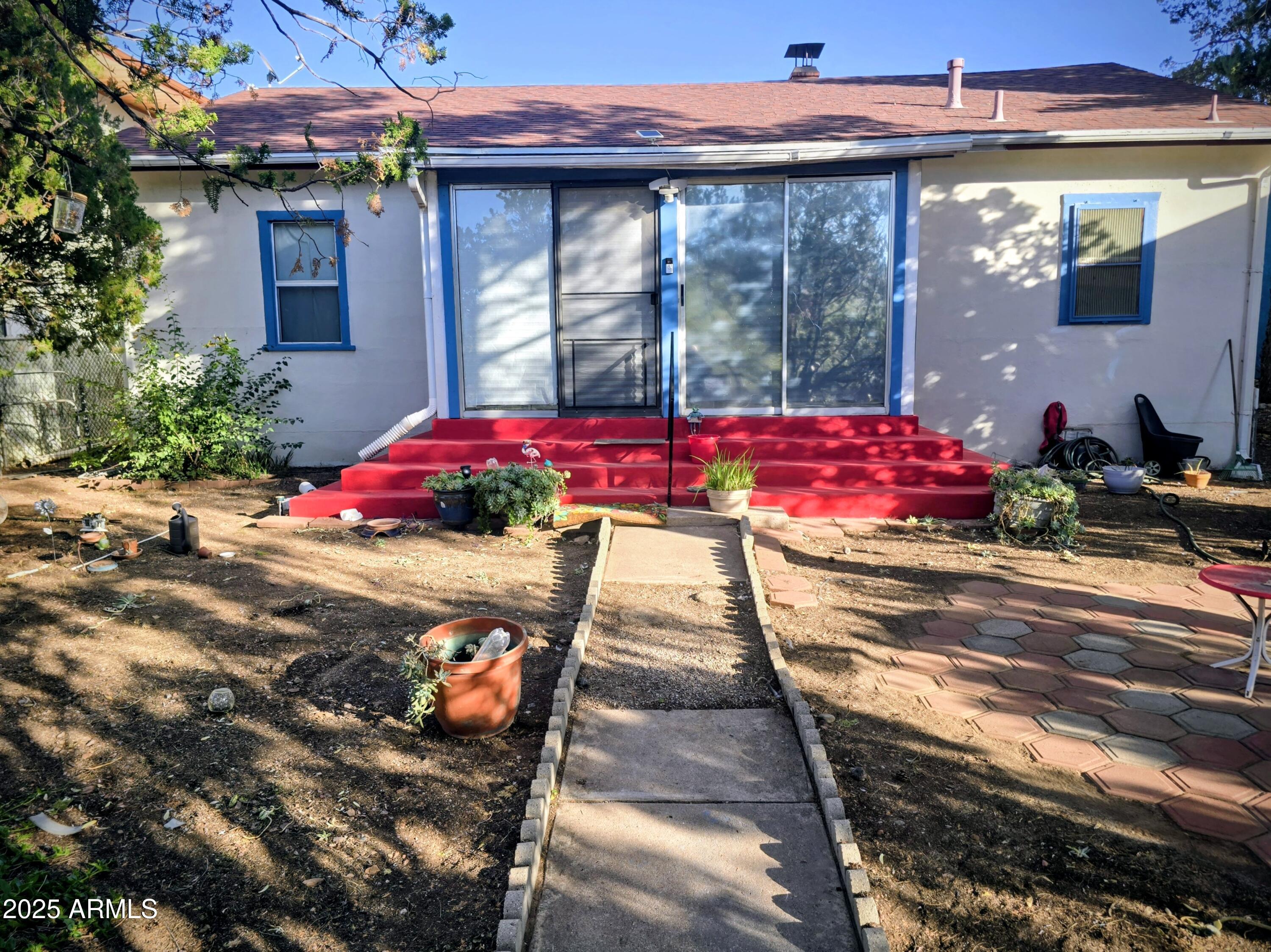 110 ARIZONA Street, Bisbee, AZ 85603 — Photo 1 of 25